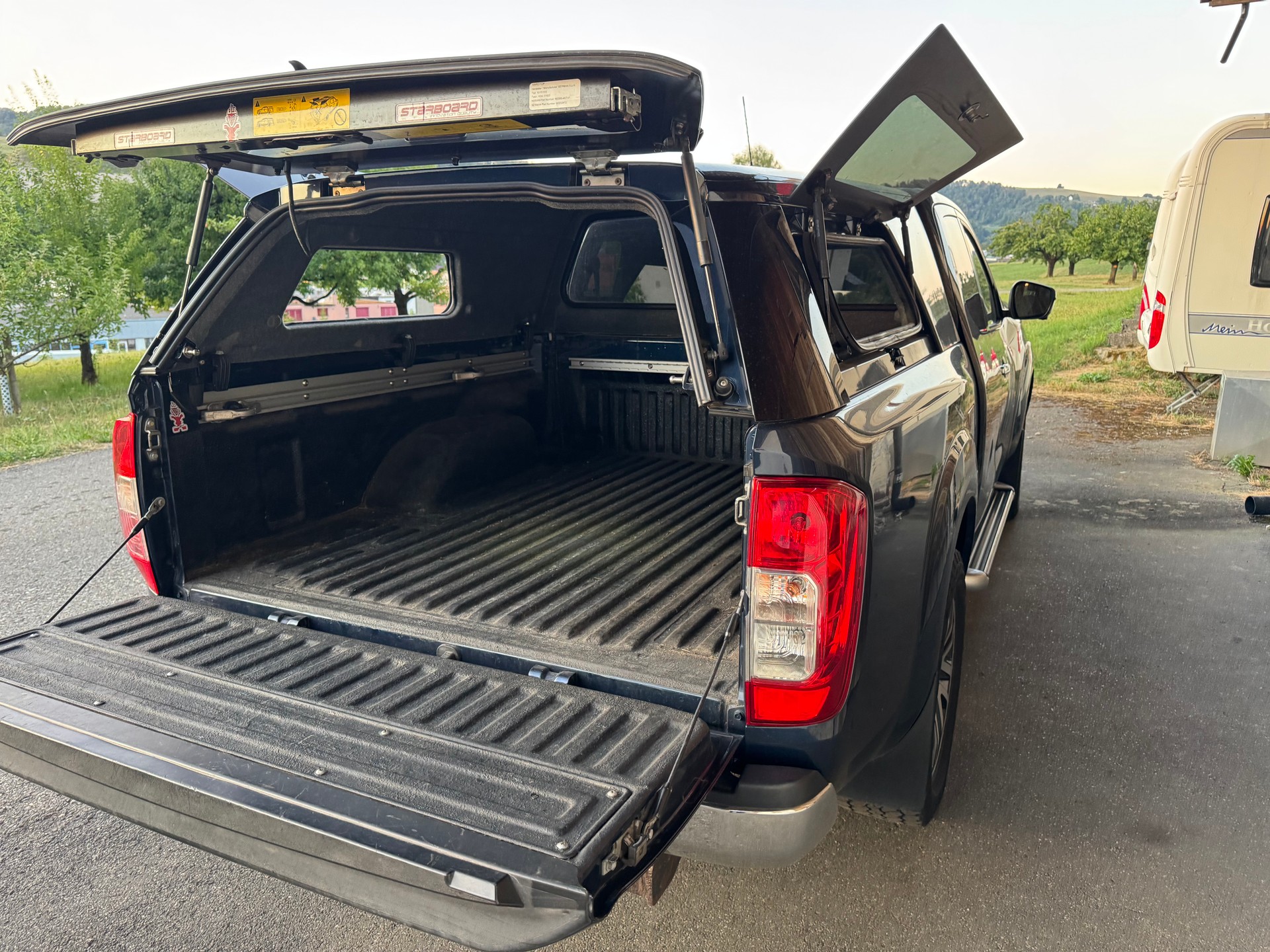 NISSAN Navara King Cab N-Connecta 2.3 dCi 4WD-image-13