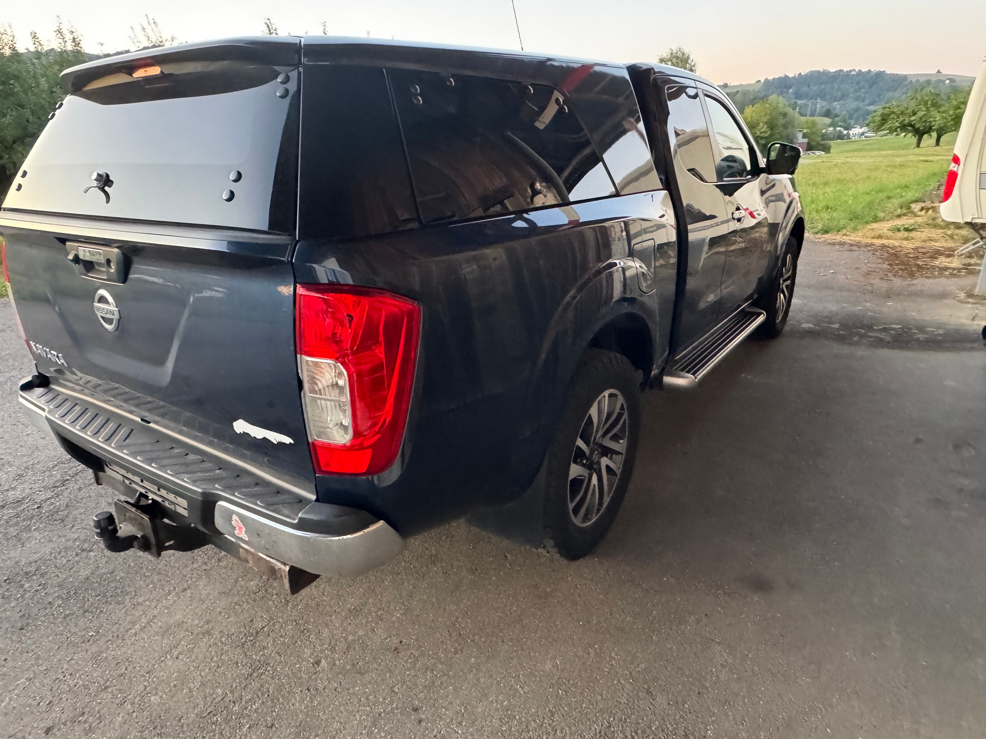 NISSAN Navara King Cab N-Connecta 2.3 dCi 4WD-image-4