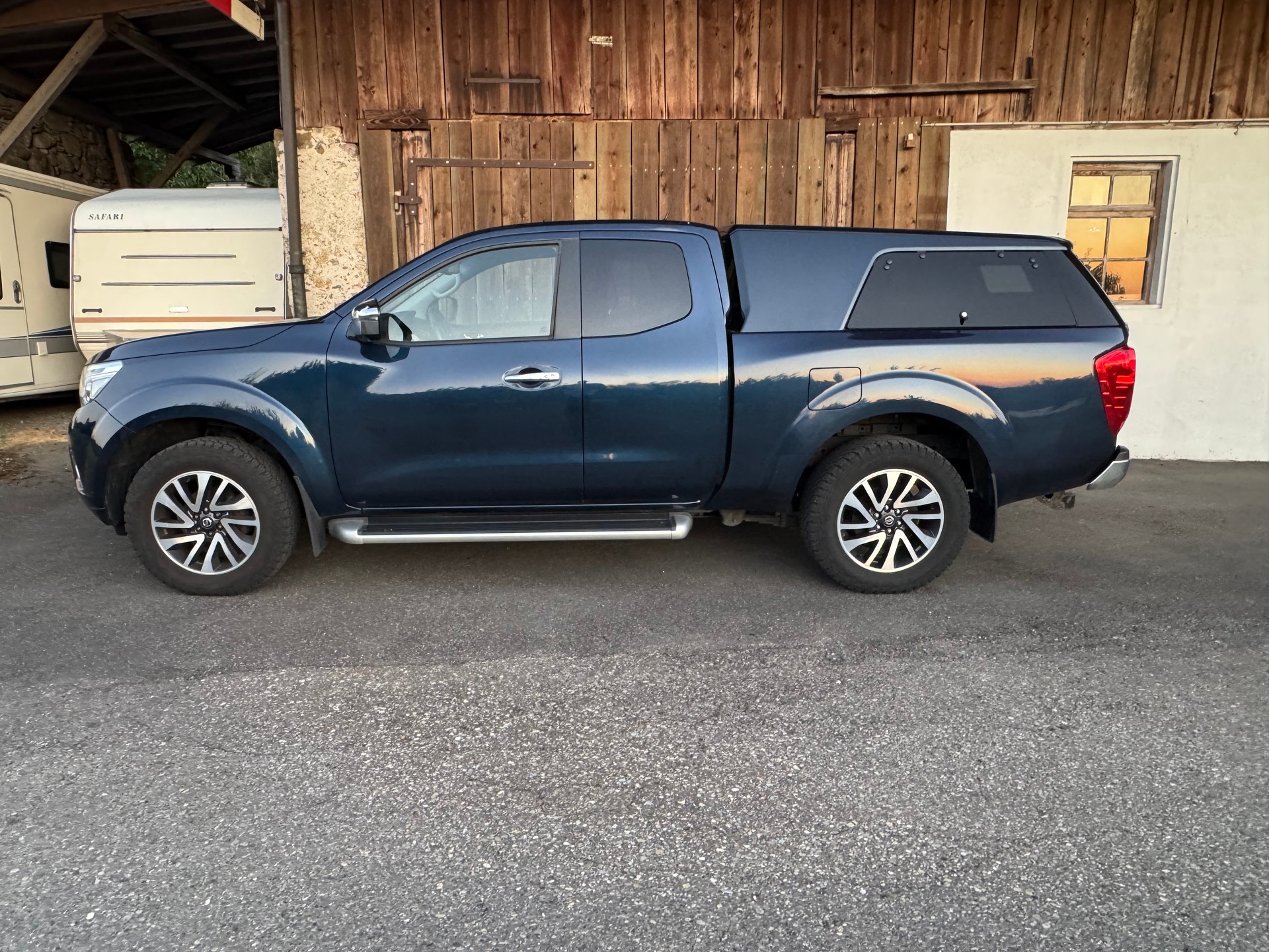 NISSAN Navara King Cab N-Connecta 2.3 dCi 4WD-showroom-element-3