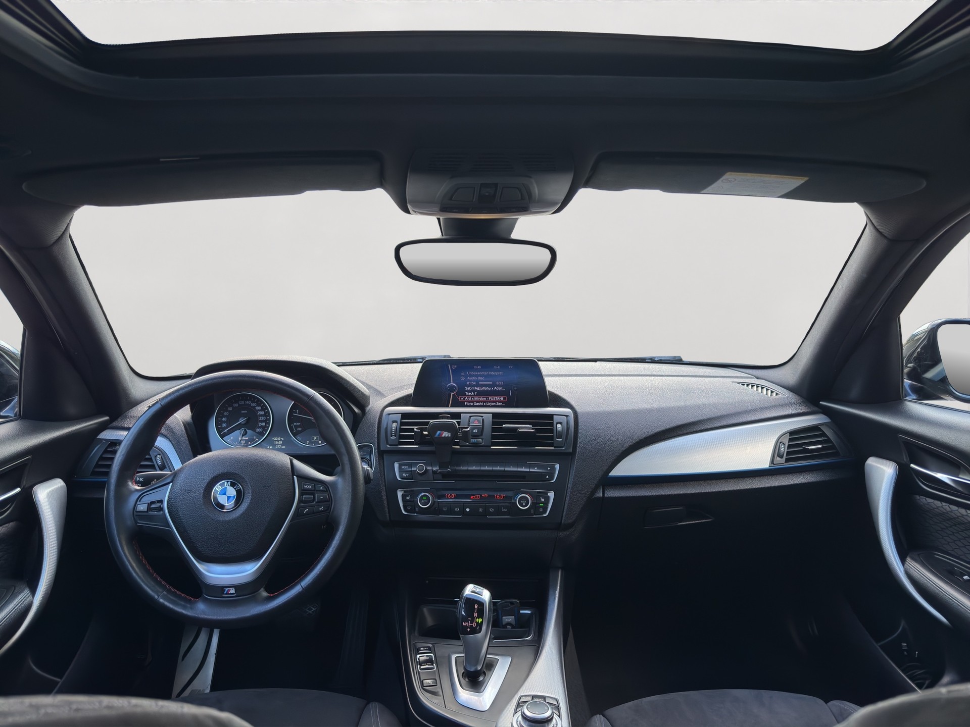 BMW 120d Steptronic M Paket-image-10