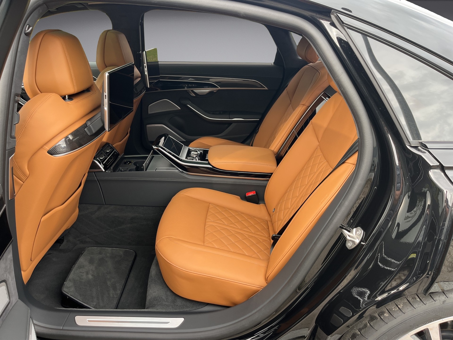 AUDI A8 60 L TFSI e quattro tiptronic*Optikpaket-schwarz, S-Sportsitze, B&O Sound, Vollausstattung, (5-Jahre Garantie)-image-11
