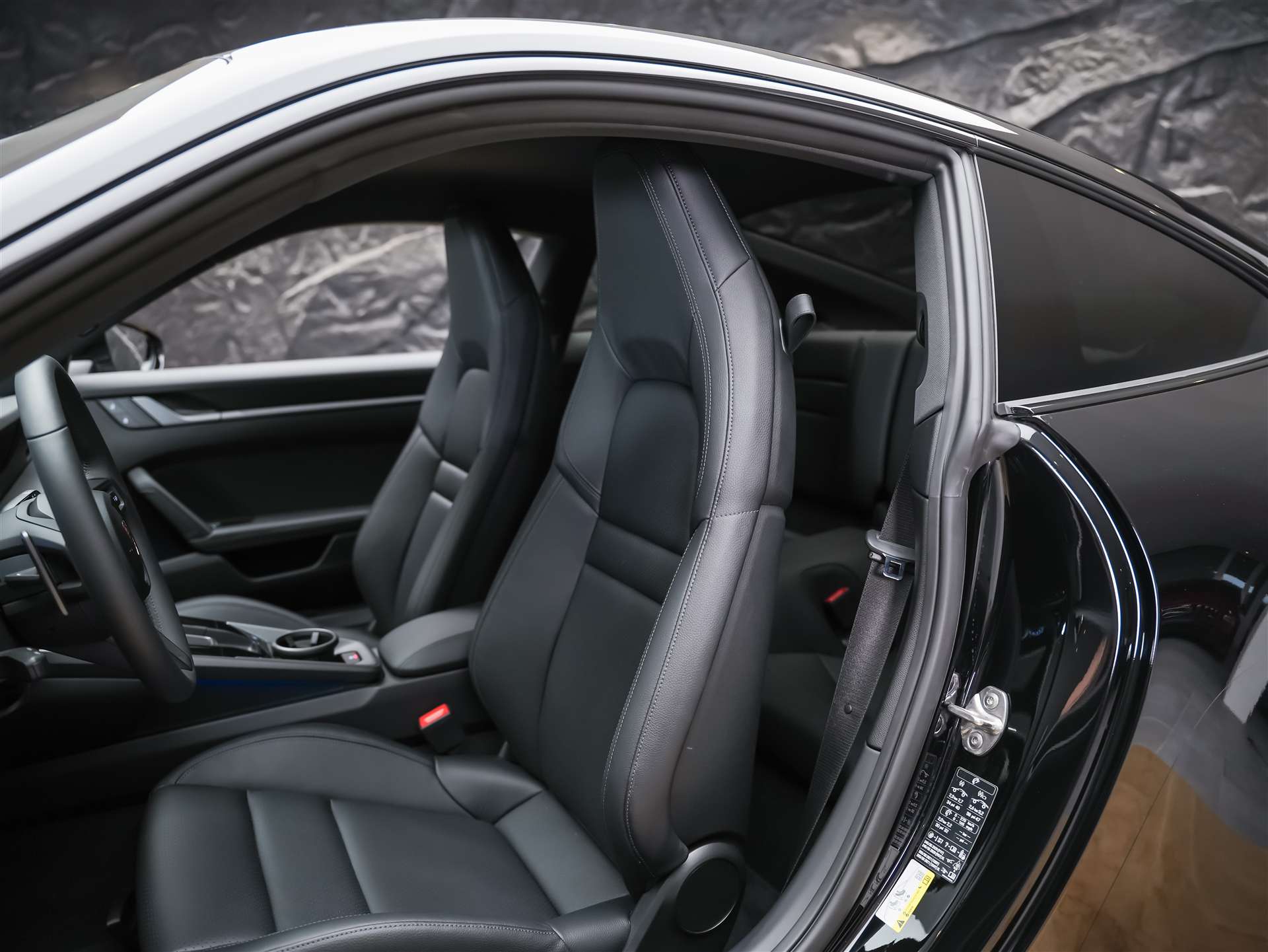 PORSCHE 911 Coupé 3.0 Carrera PDK *Bose Surround*Matrix LED*Lenkradheizung*-image-8