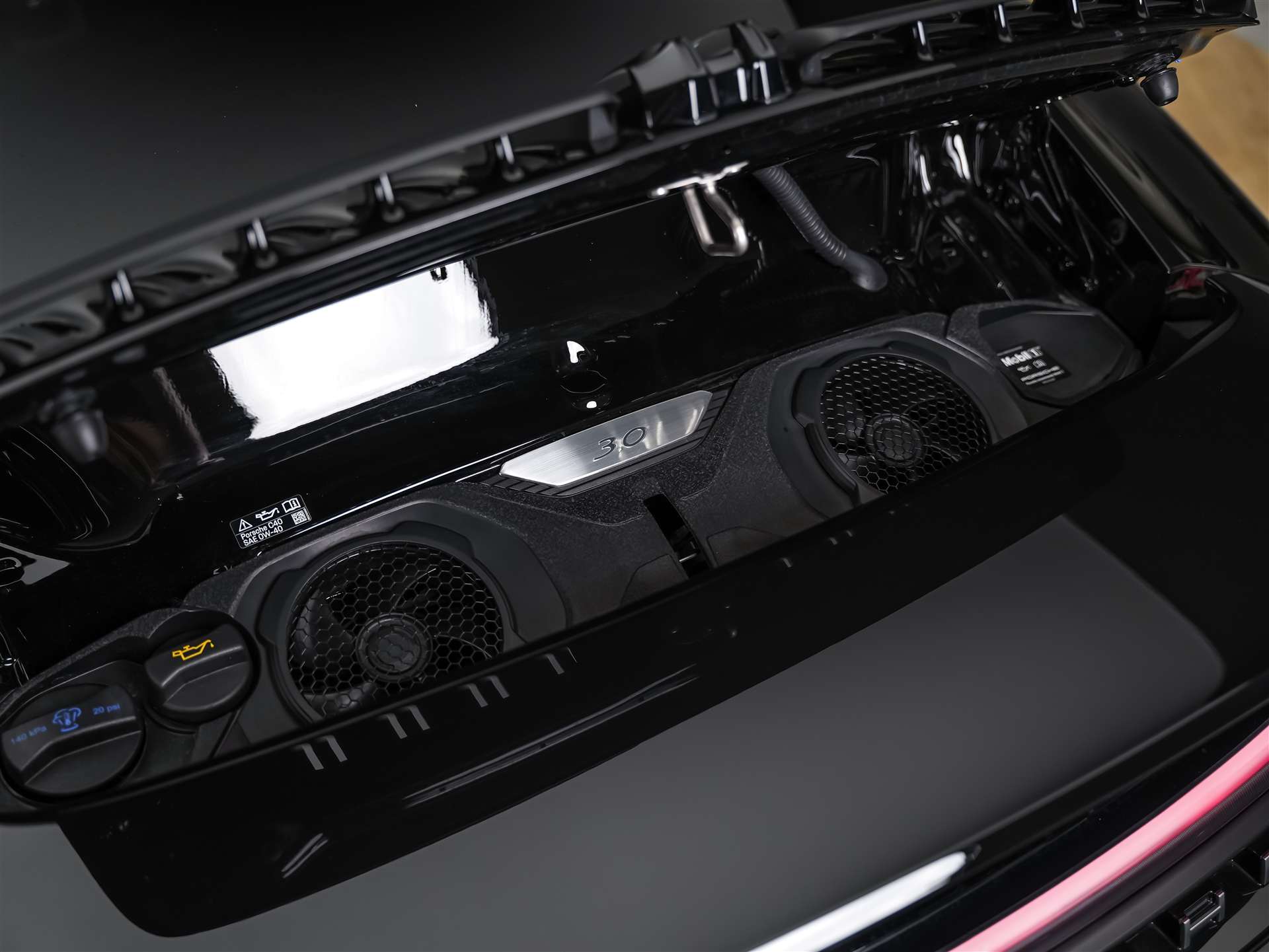 PORSCHE 911 Coupé 3.0 Carrera PDK *Bose Surround*Matrix LED*Lenkradheizung*-image-18