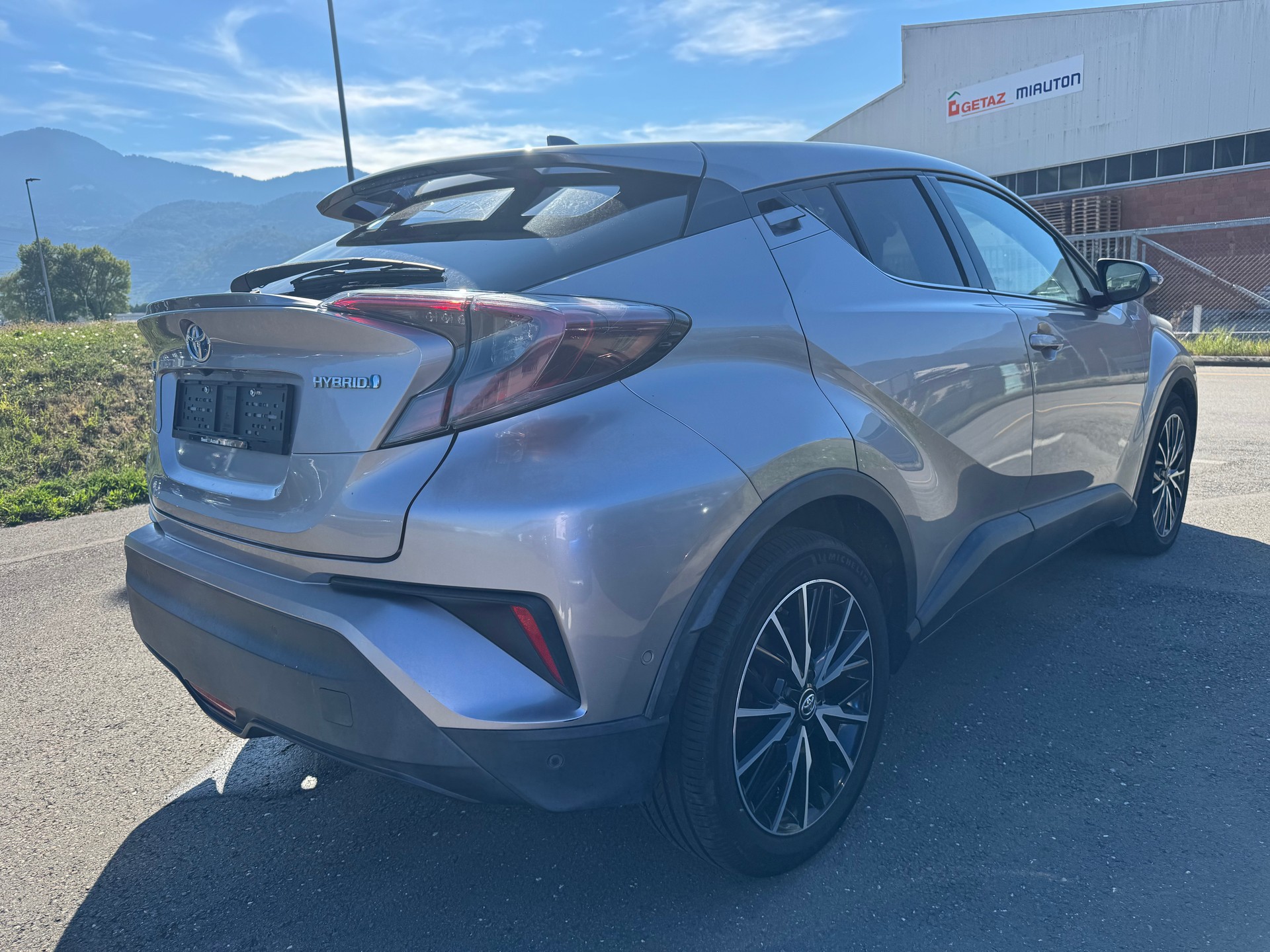 TOYOTA C-HR 1.8 HSD Comfort CVT-image-5