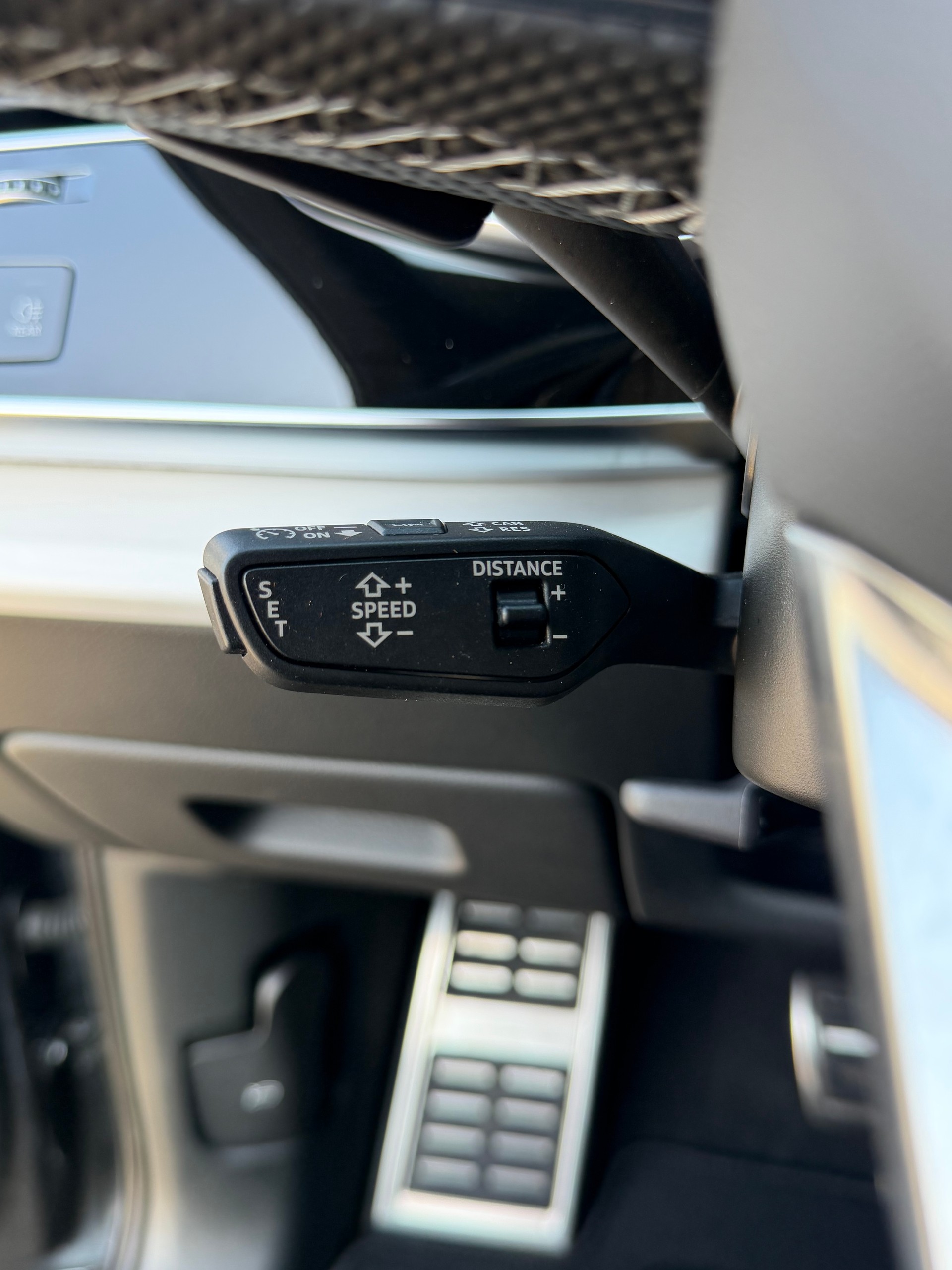 AUDI SQ7 TFSI quattro | CH | Audi Garantie 2027 | NP: 170K | 22" | Black Optik | Massage | Pano | 7Sitz |-image-14