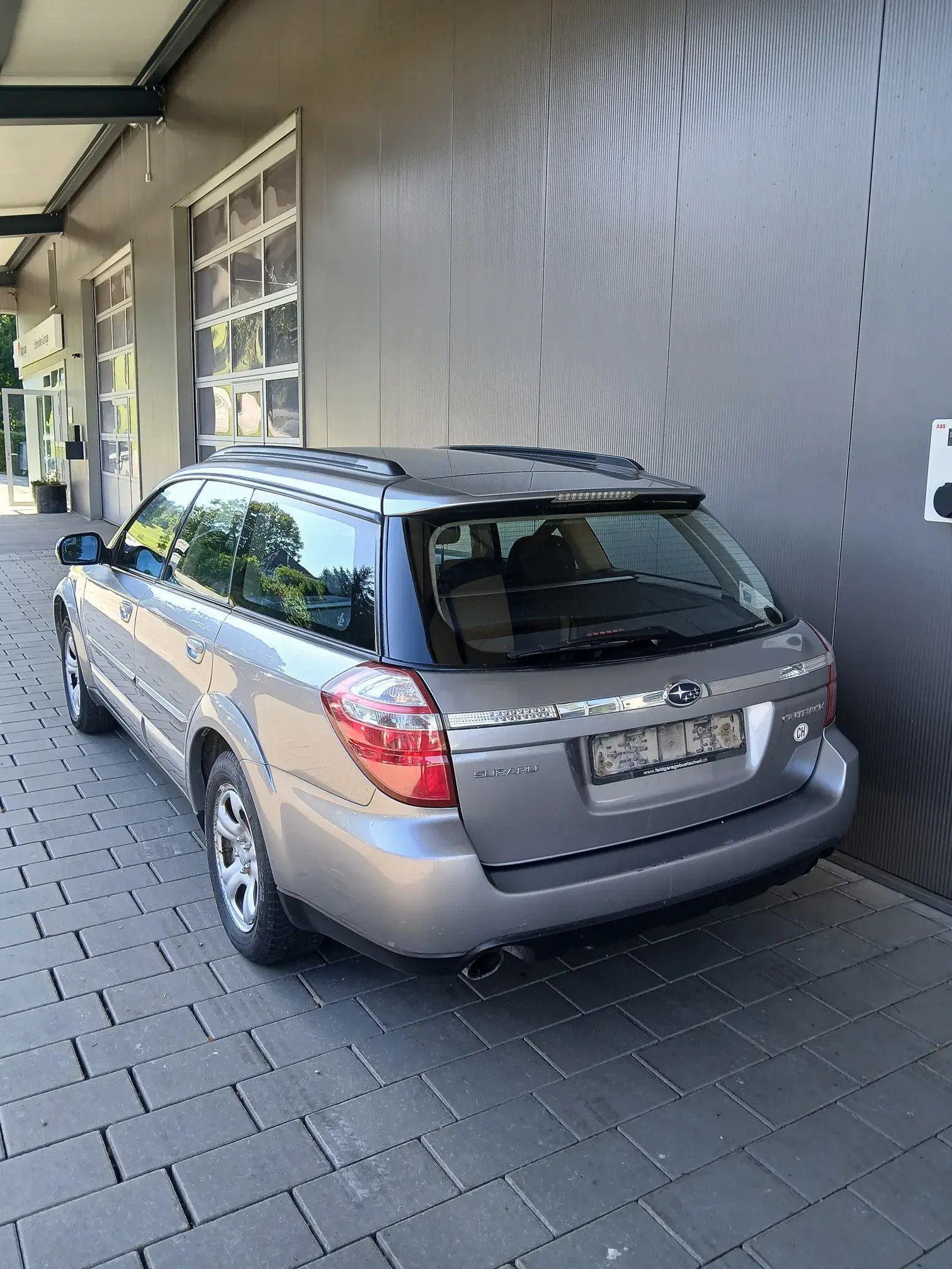 SUBARU Outback 2.5i AWD Swiss-image-1