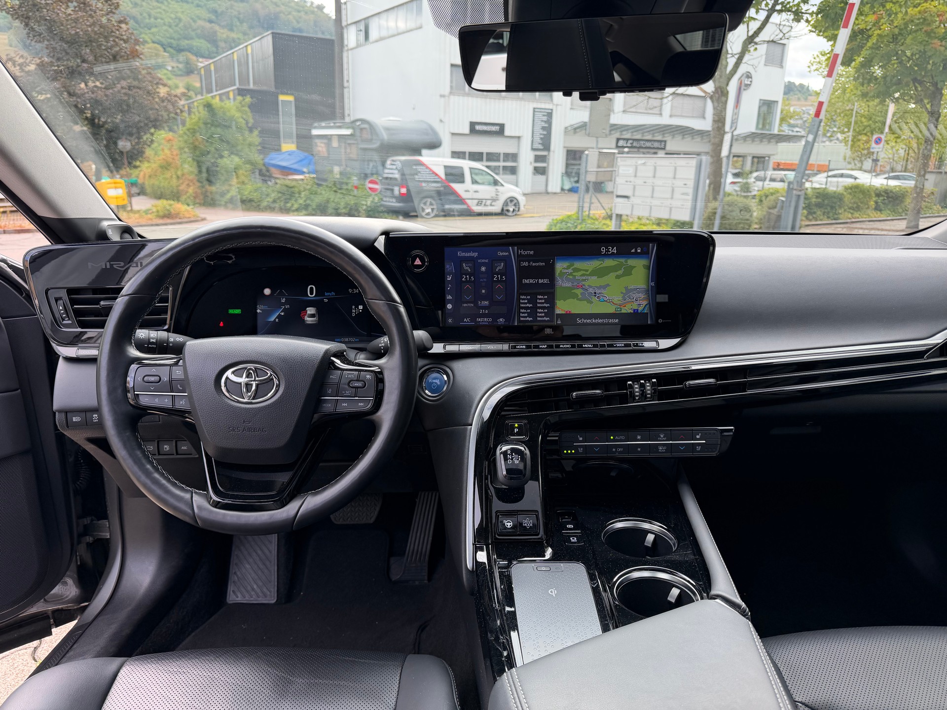 TOYOTA Mirai Fuel cell Platinum-image-9