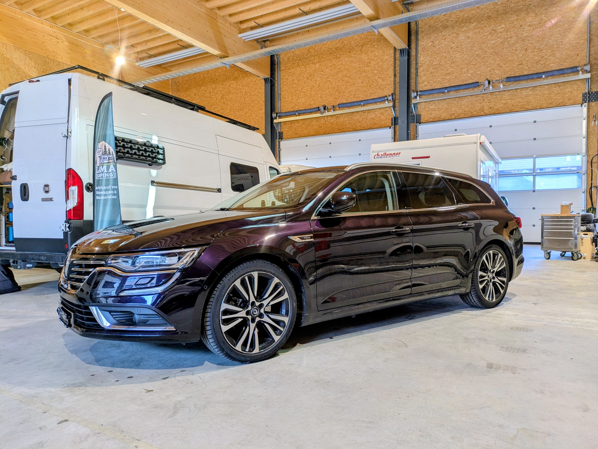 RENAULT Talisman Grandtour 1.6 TCe Initiale EDC-image-1
