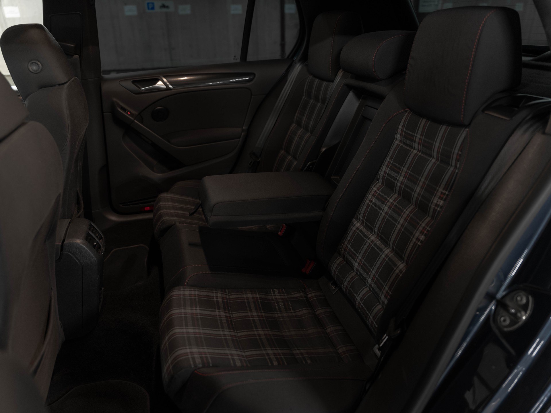 VW Golf 2.0 TSI GTI DSG-image-25