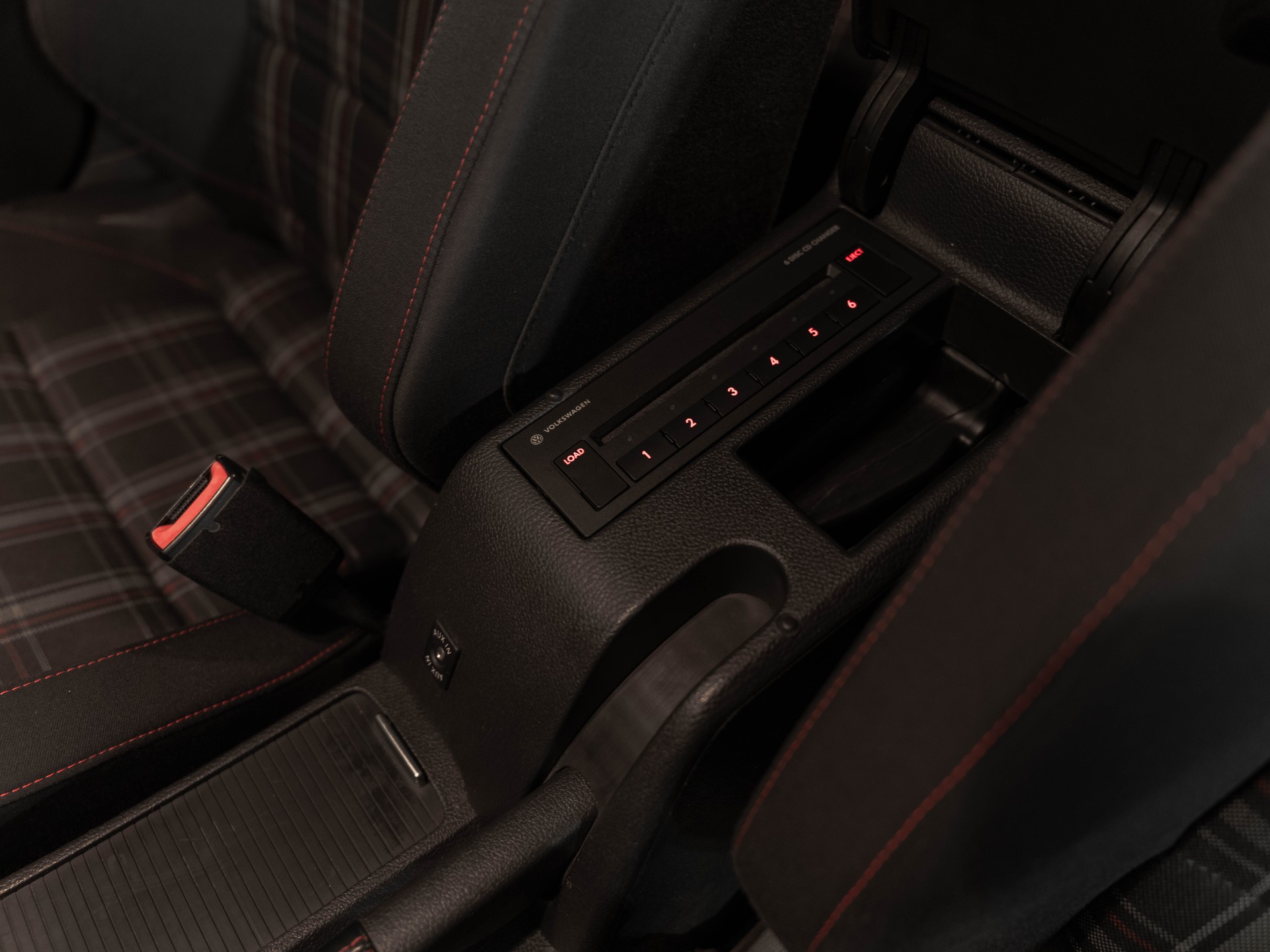VW Golf 2.0 TSI GTI DSG-image-20
