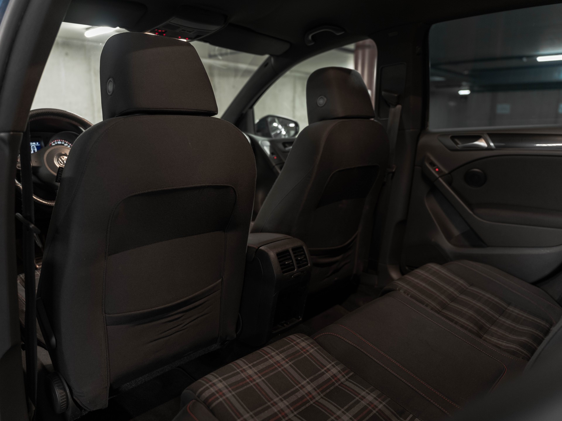 VW Golf 2.0 TSI GTI DSG-image-24