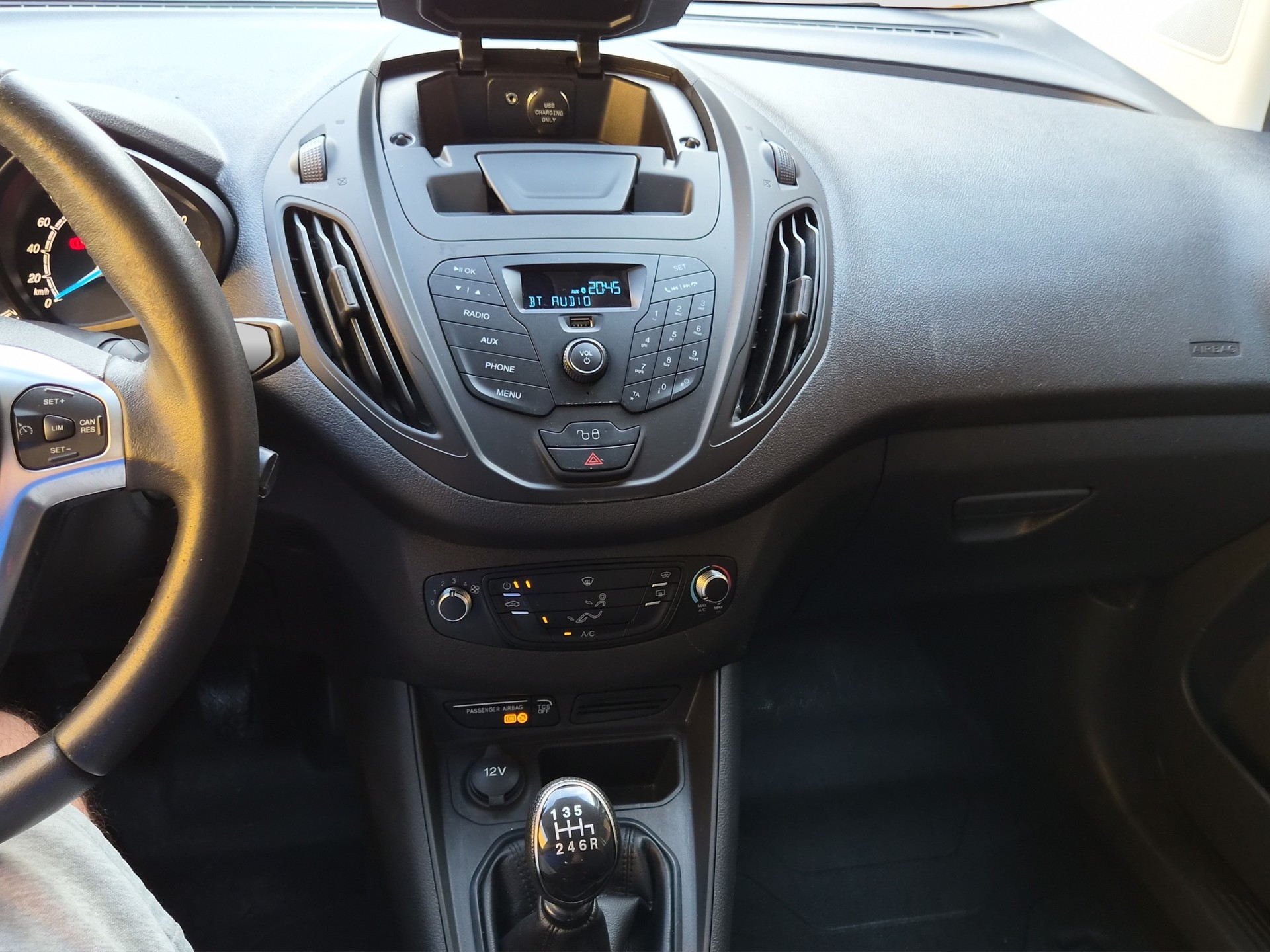 FORD Transit Courier Van 1.0 EcoBoost Trend-image-9