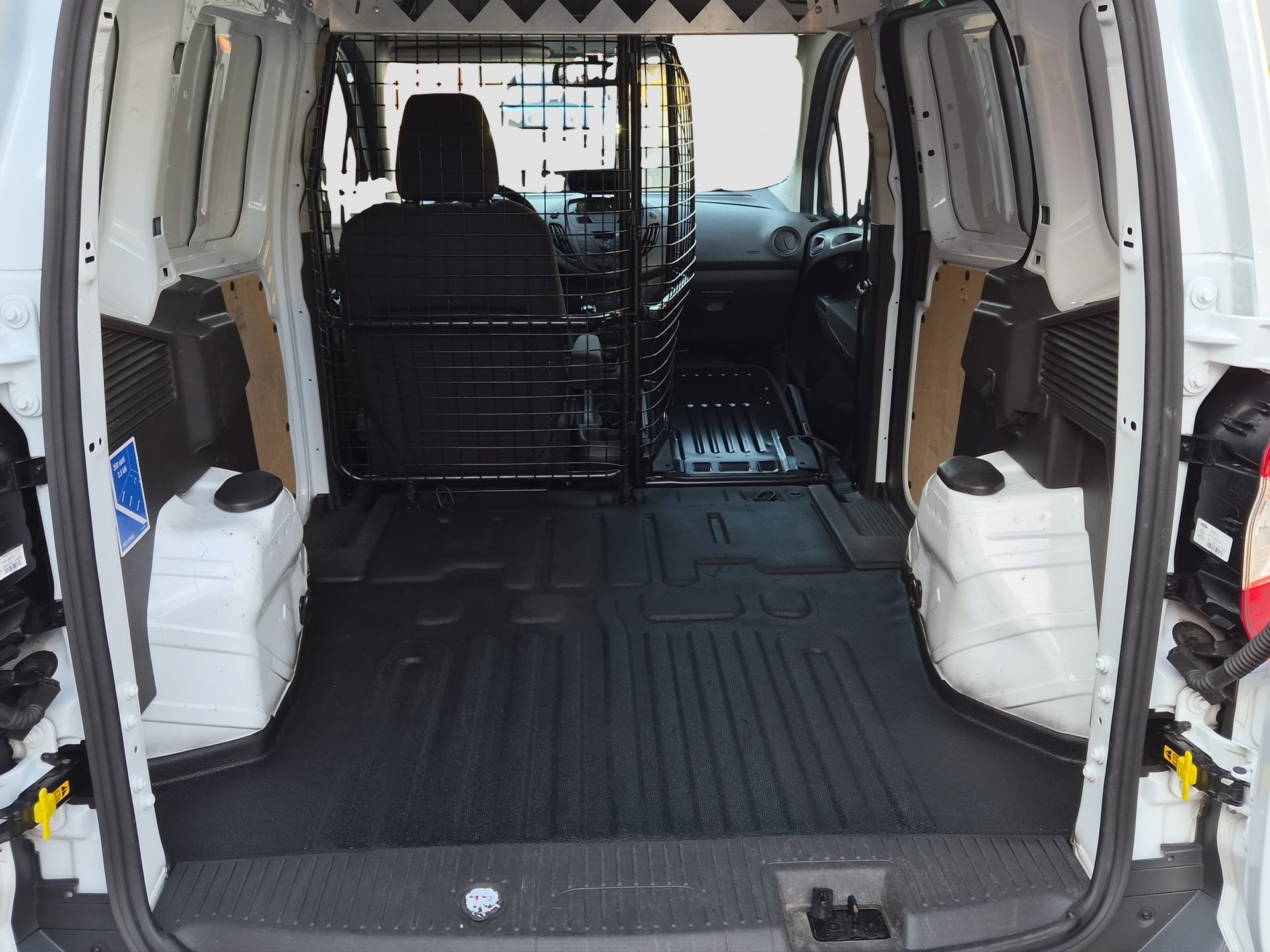 FORD Transit Courier Van 1.0 EcoBoost Trend-image-12