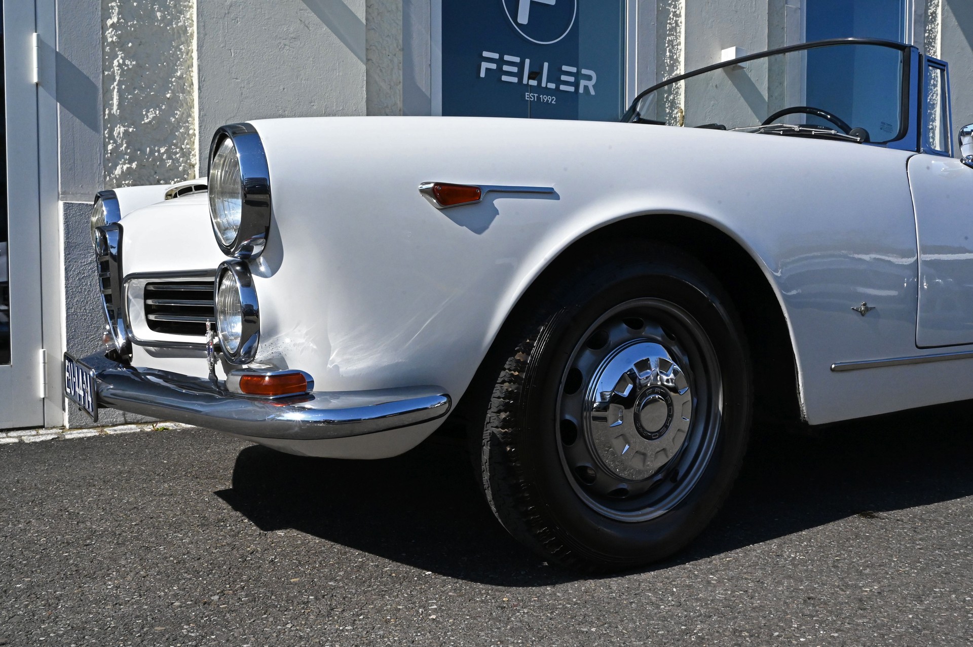 ALFA ROMEO 2600 Touring Spider-image-3