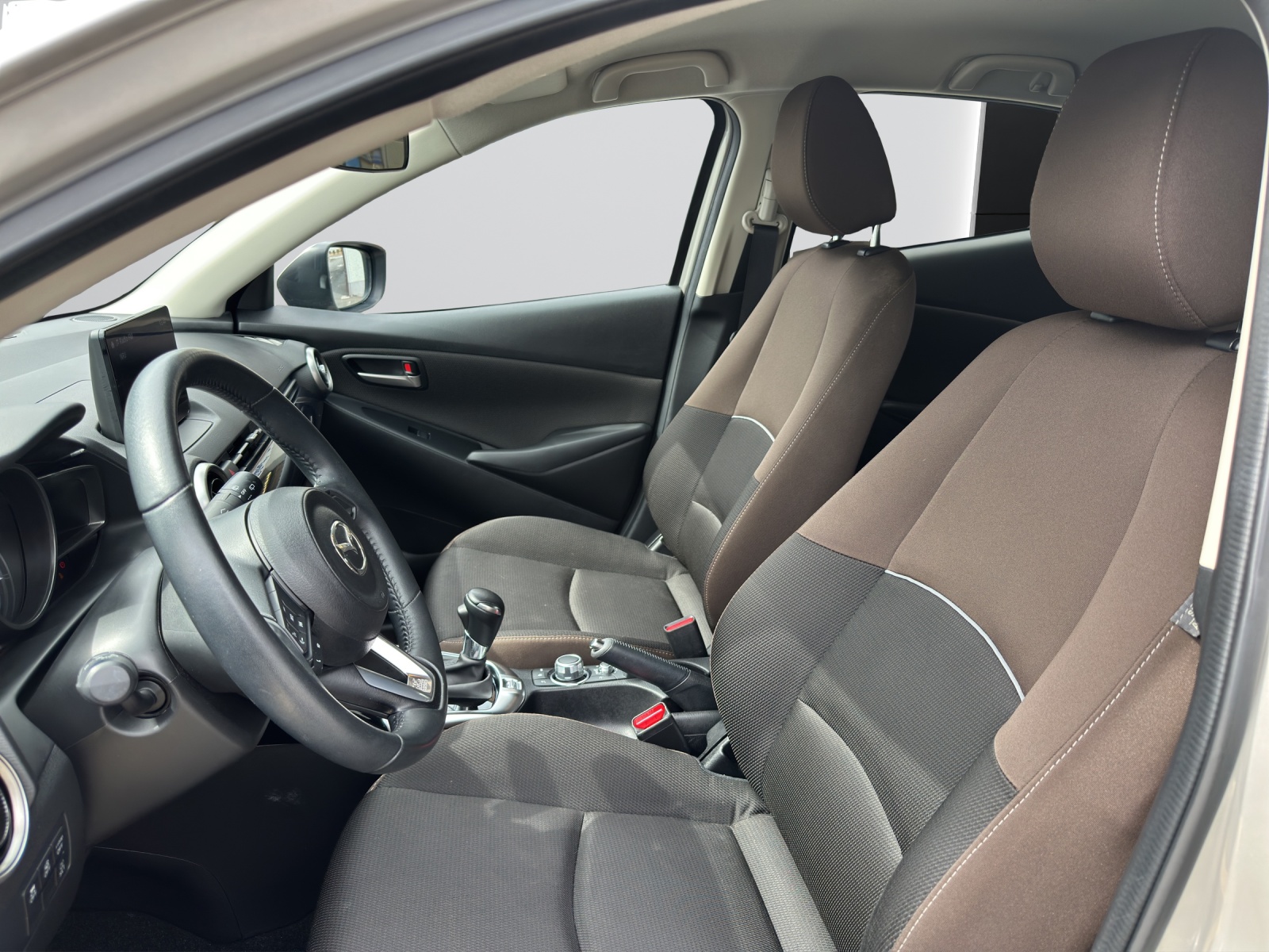 MAZDA 2 G 90 Ambition-image-7