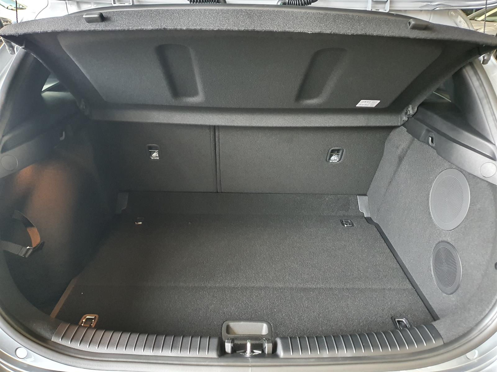 KIA Ceed 1.5 T-GDi MHEV GT-Line-image-5