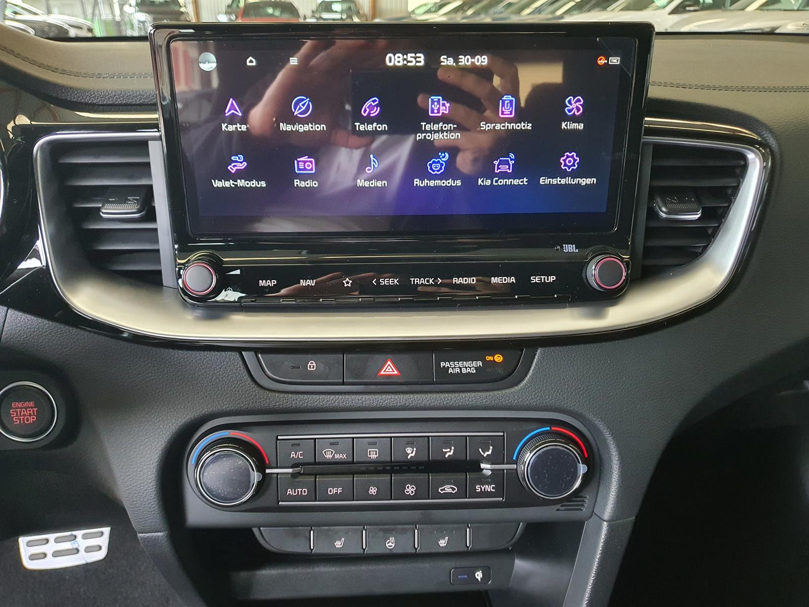 KIA Ceed 1.5 T-GDi MHEV GT-Line-image-11