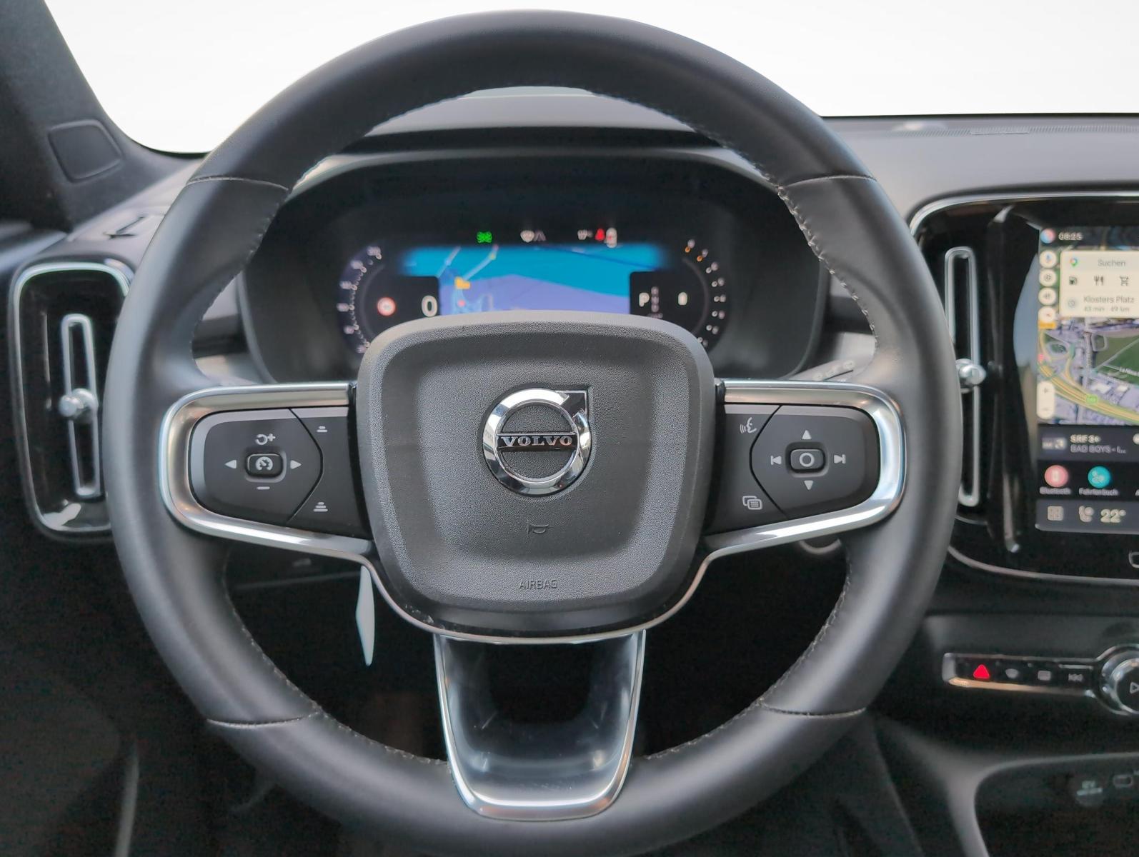 VOLVO XC40 2.0 B4 MH Plus Dark AWD-image-9