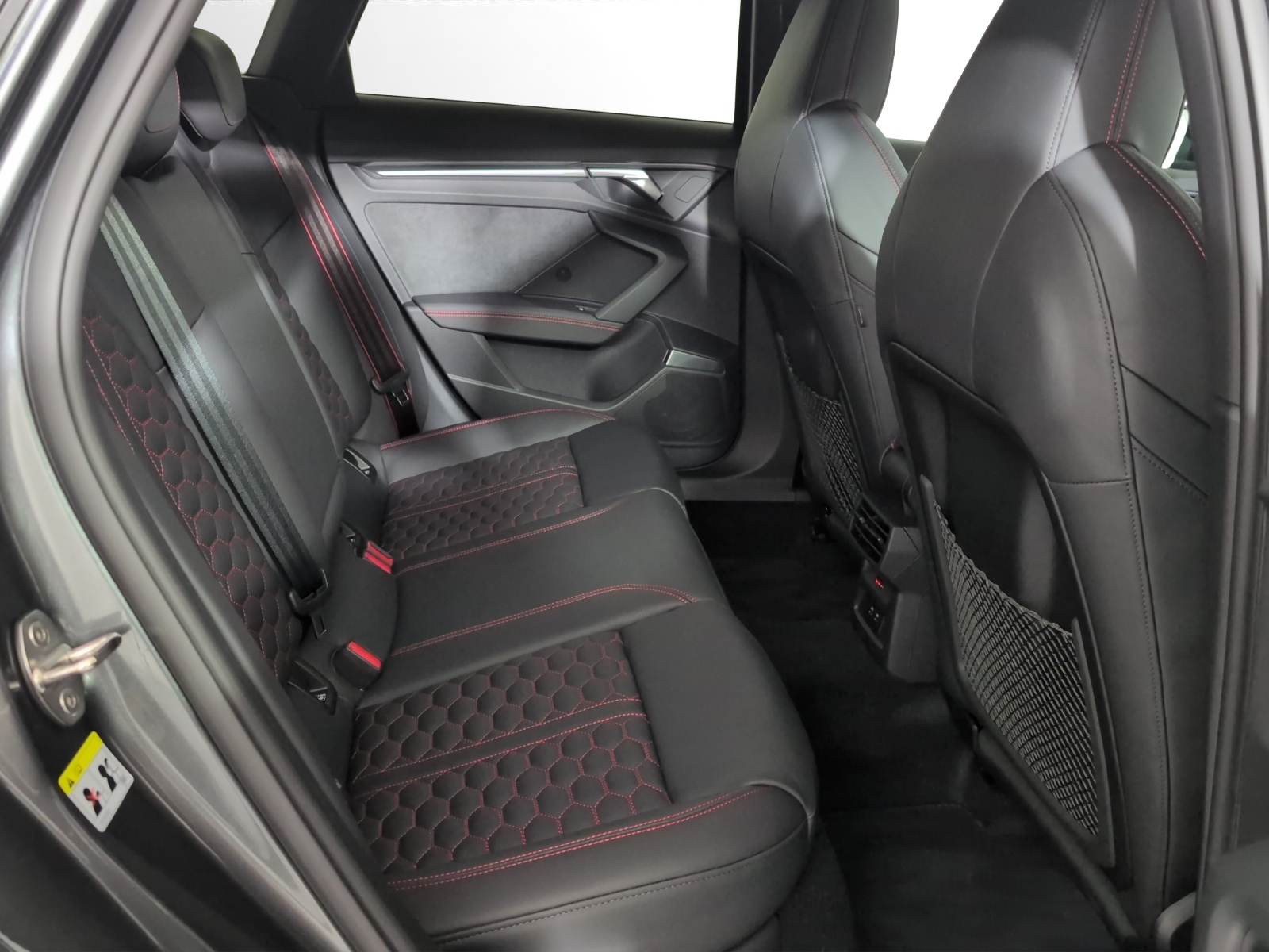 AUDI RS3 Sportback 2.5 TSI quattro S-tronic-image-8
