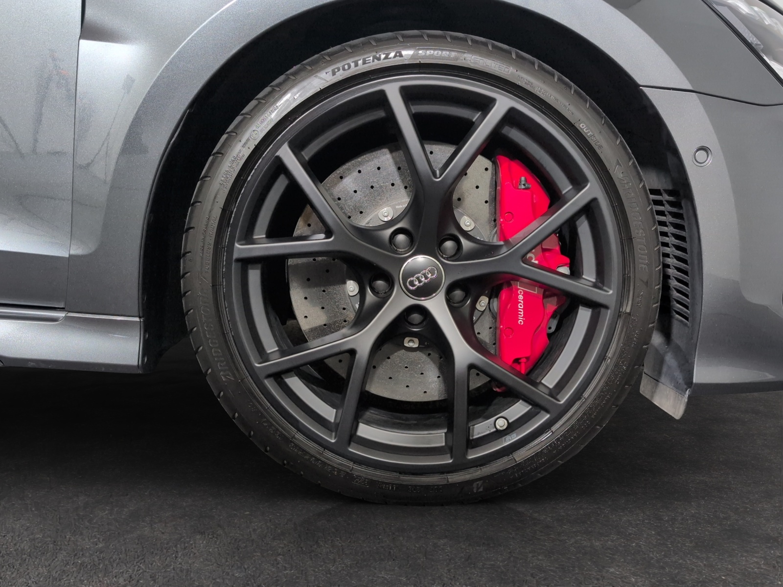 AUDI RS3 Sportback 2.5 TSI quattro S-tronic-image-4