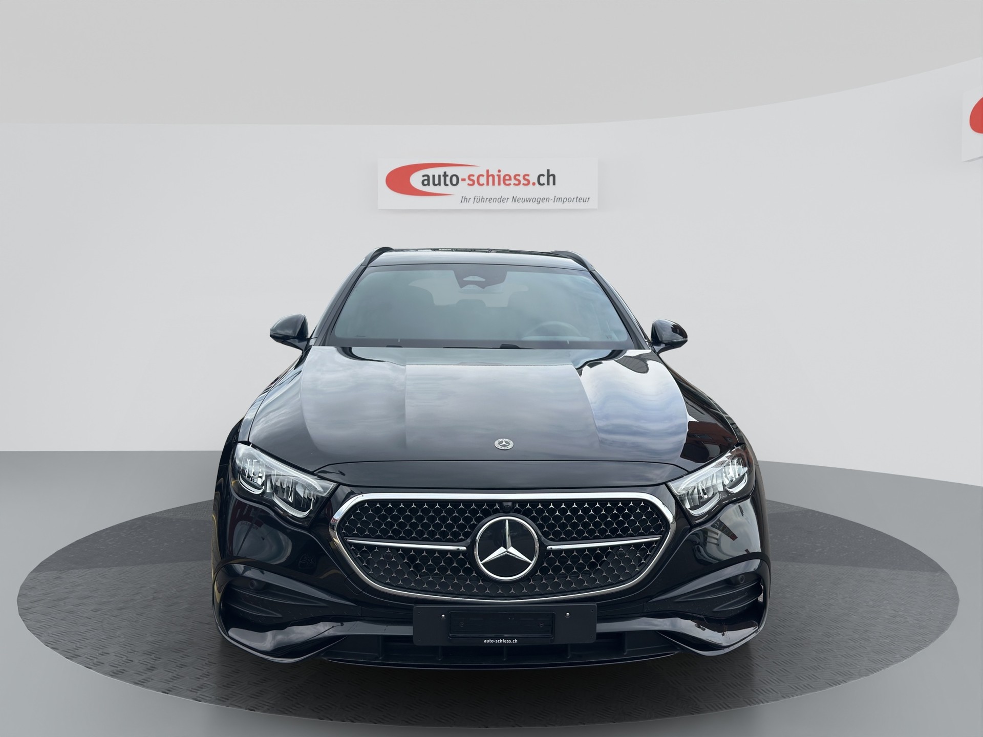MERCEDES-BENZ E 200 T 9G-Tronic 4Matic AMG Line Advanced-image-3
