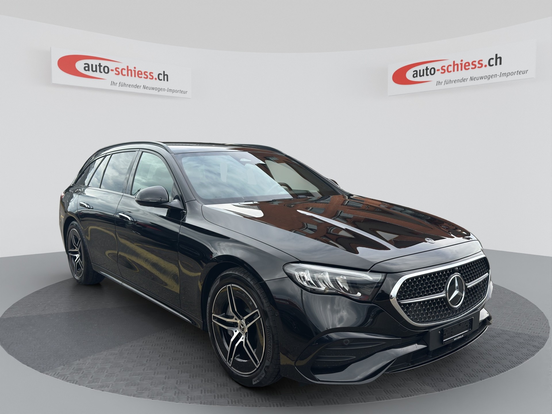 MERCEDES-BENZ E 200 T 9G-Tronic 4Matic AMG Line Advanced-image-0