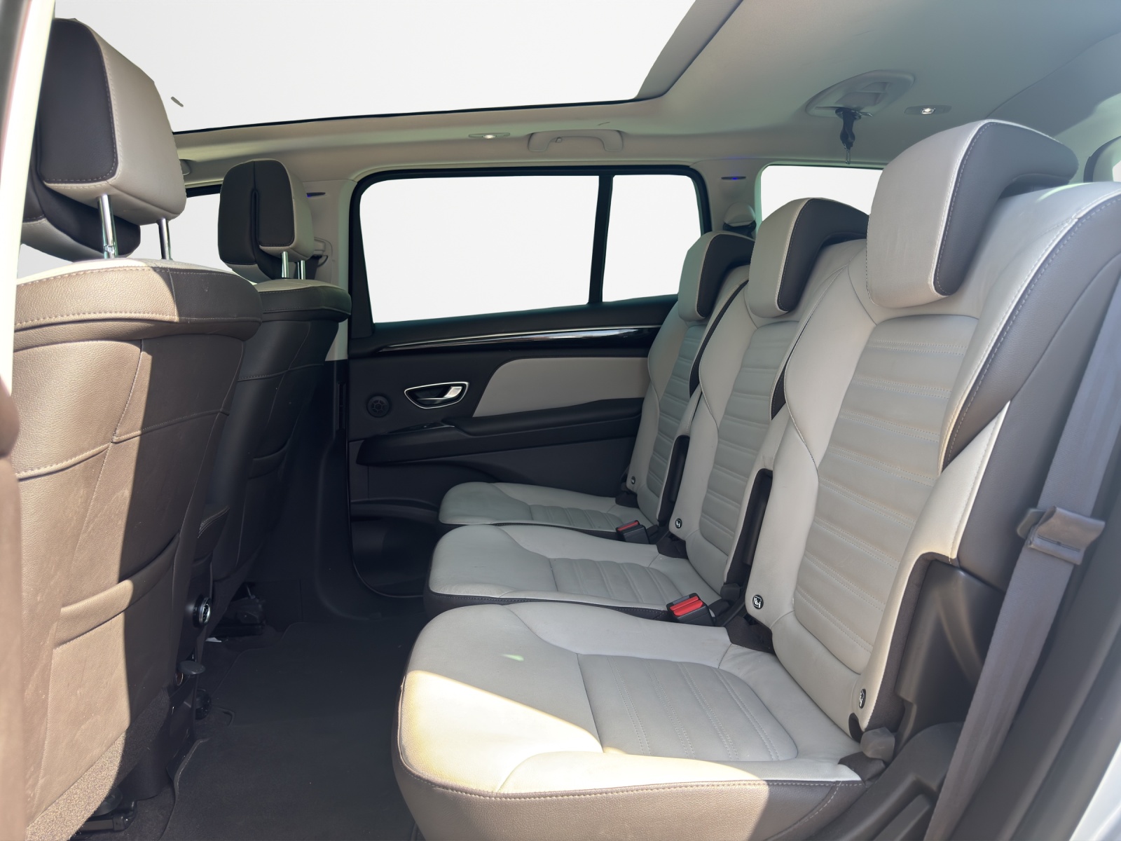 RENAULT Espace 1.6 dCi Intens EDC-image-10