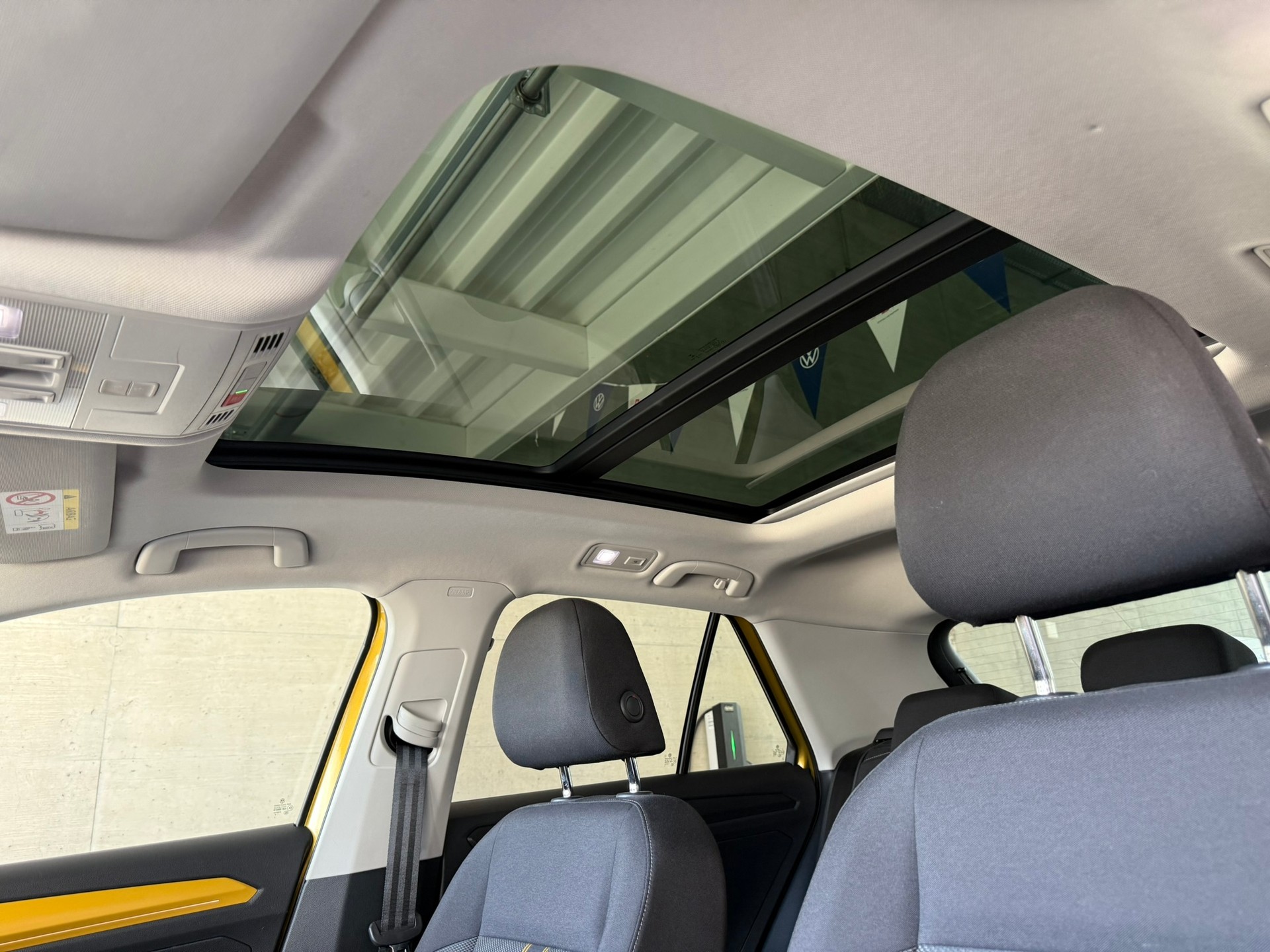 VW T-Roc 2.0 TSI Advance DSG 4Motion-image-13