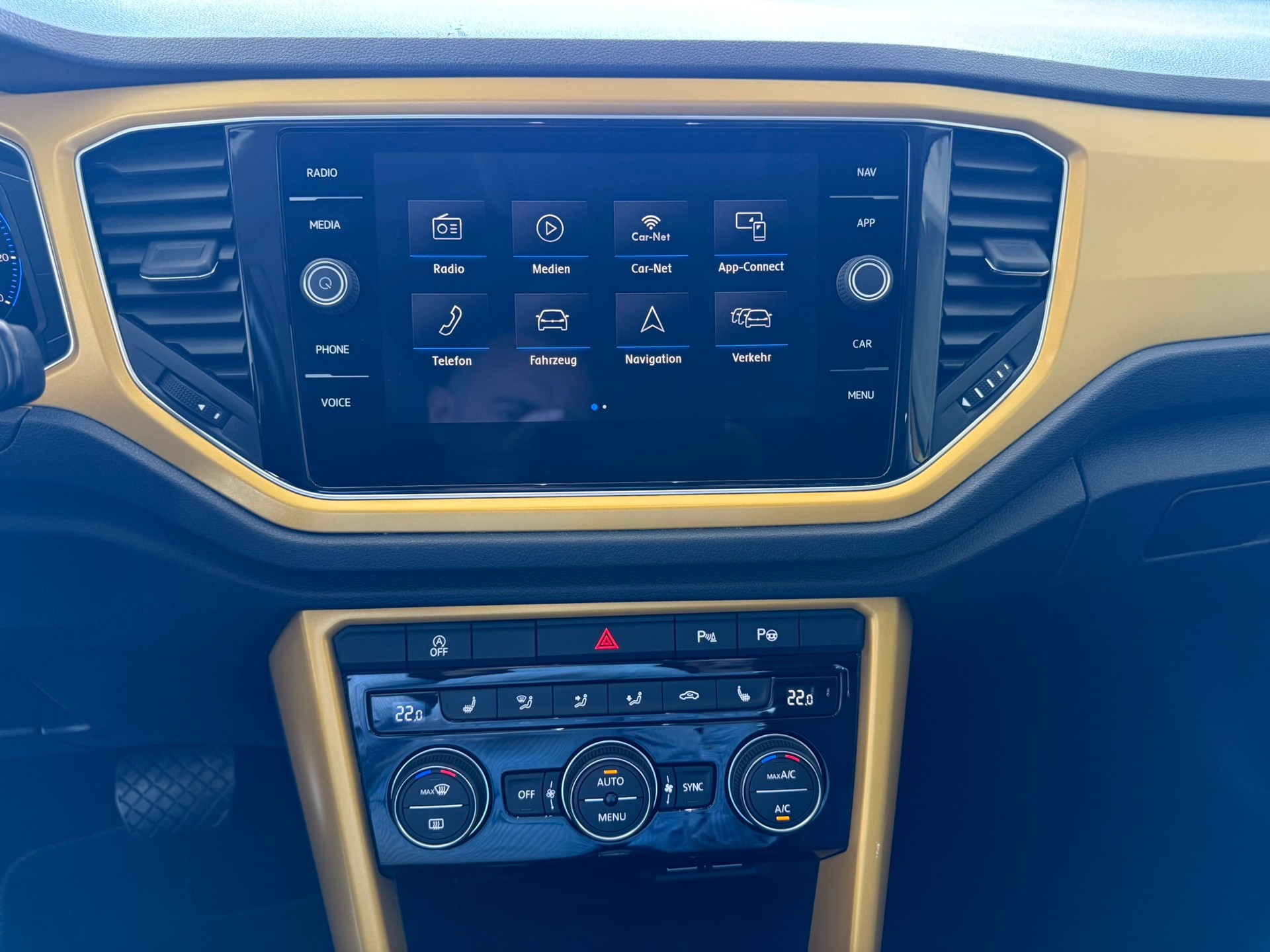 VW T-Roc 2.0 TSI Advance DSG 4Motion-image-11