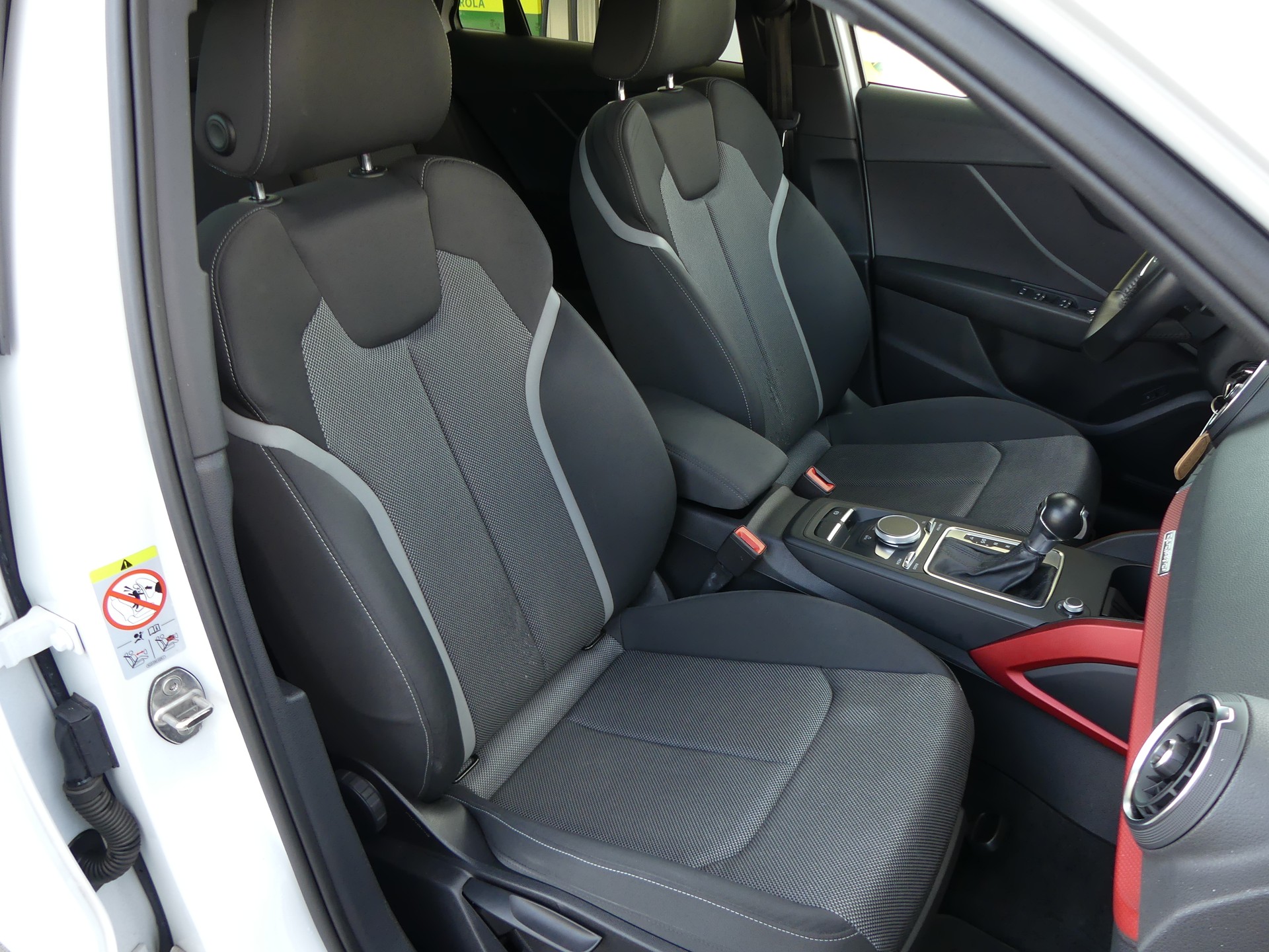 AUDI Q2 2.0 TDI sport quattro S-tronic-image-12