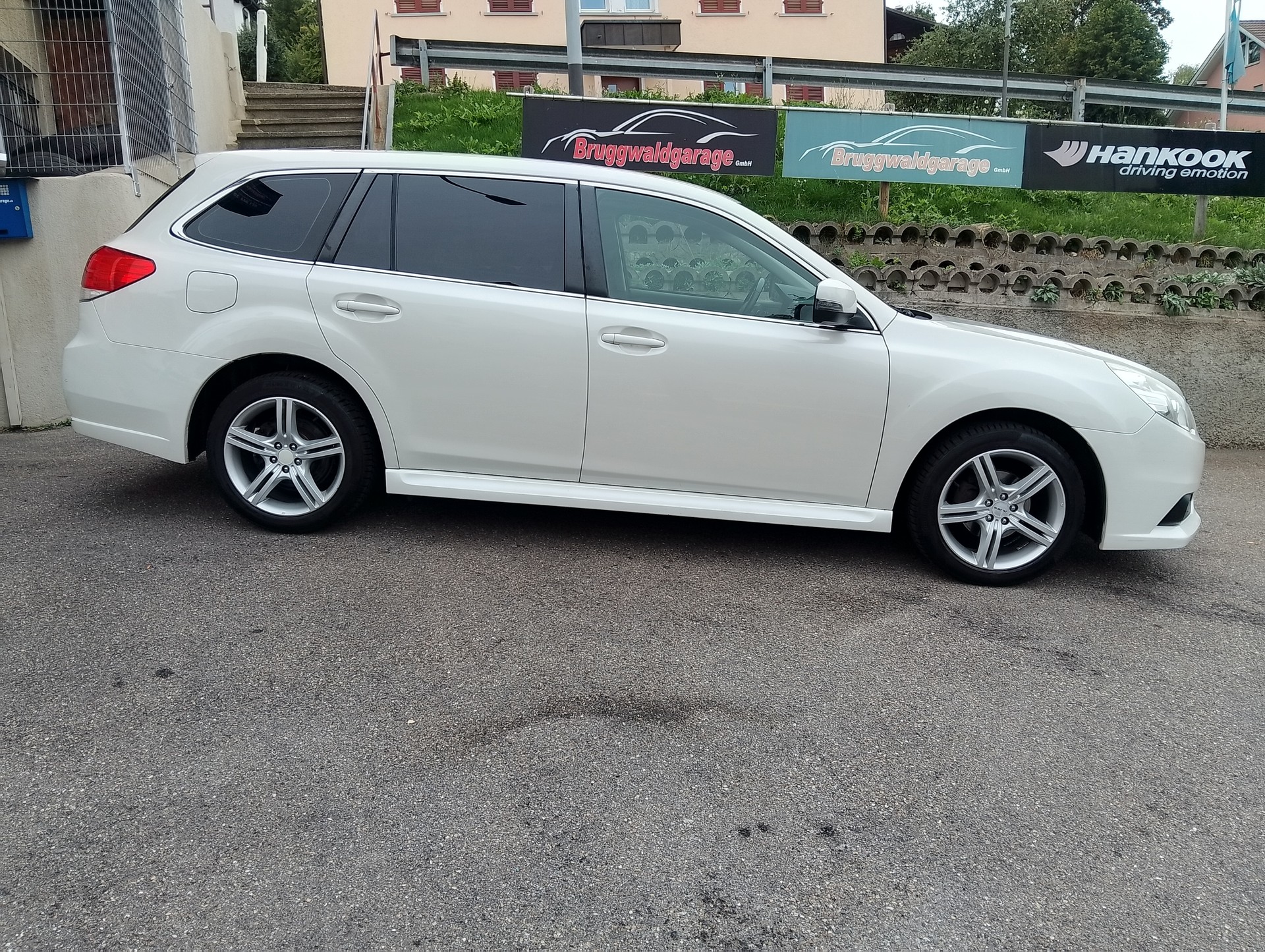 SUBARU Legacy 2.0i Swiss AWD Lineartronic-image-6