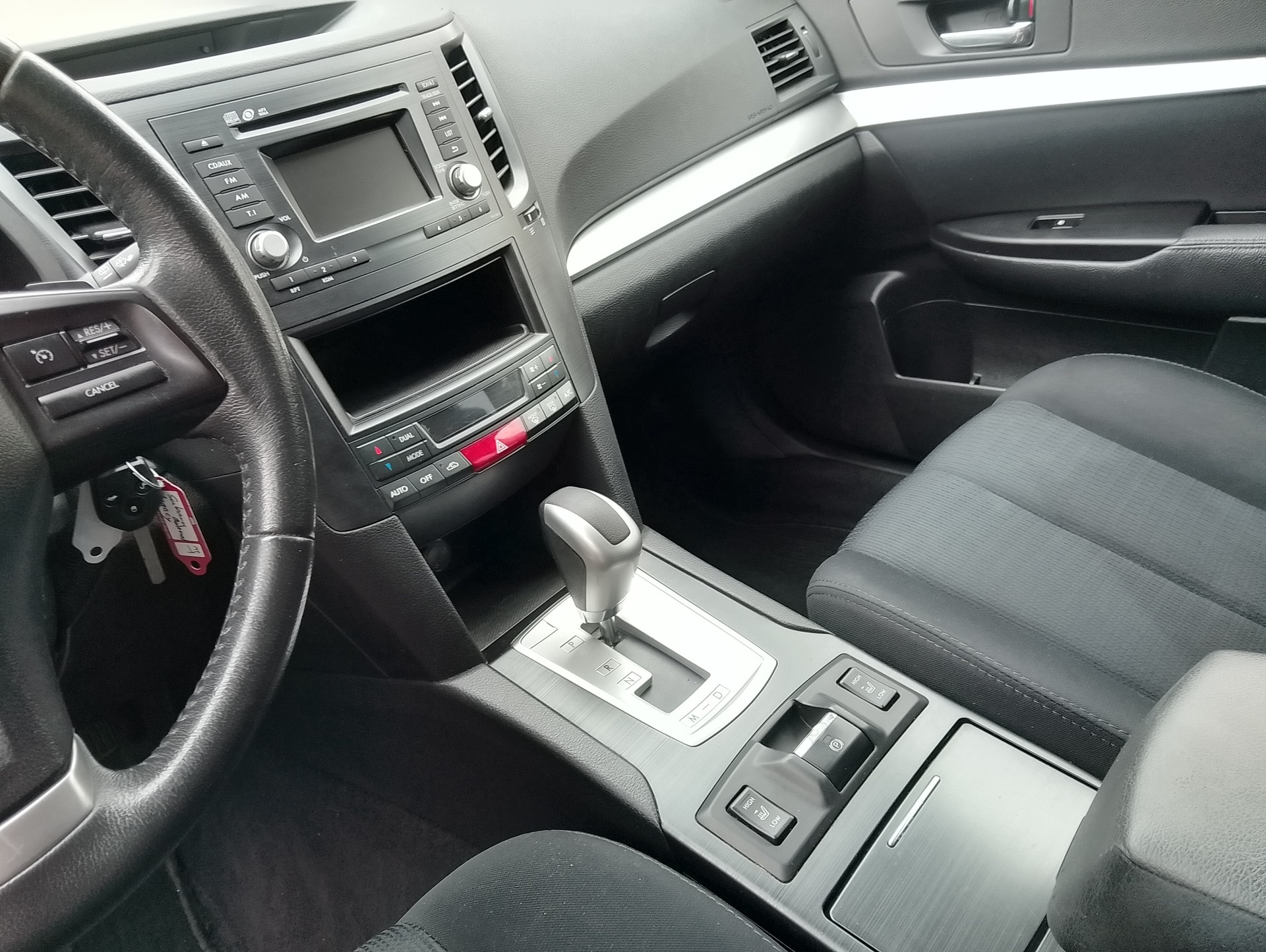 SUBARU Legacy 2.0i Swiss AWD Lineartronic-image-13