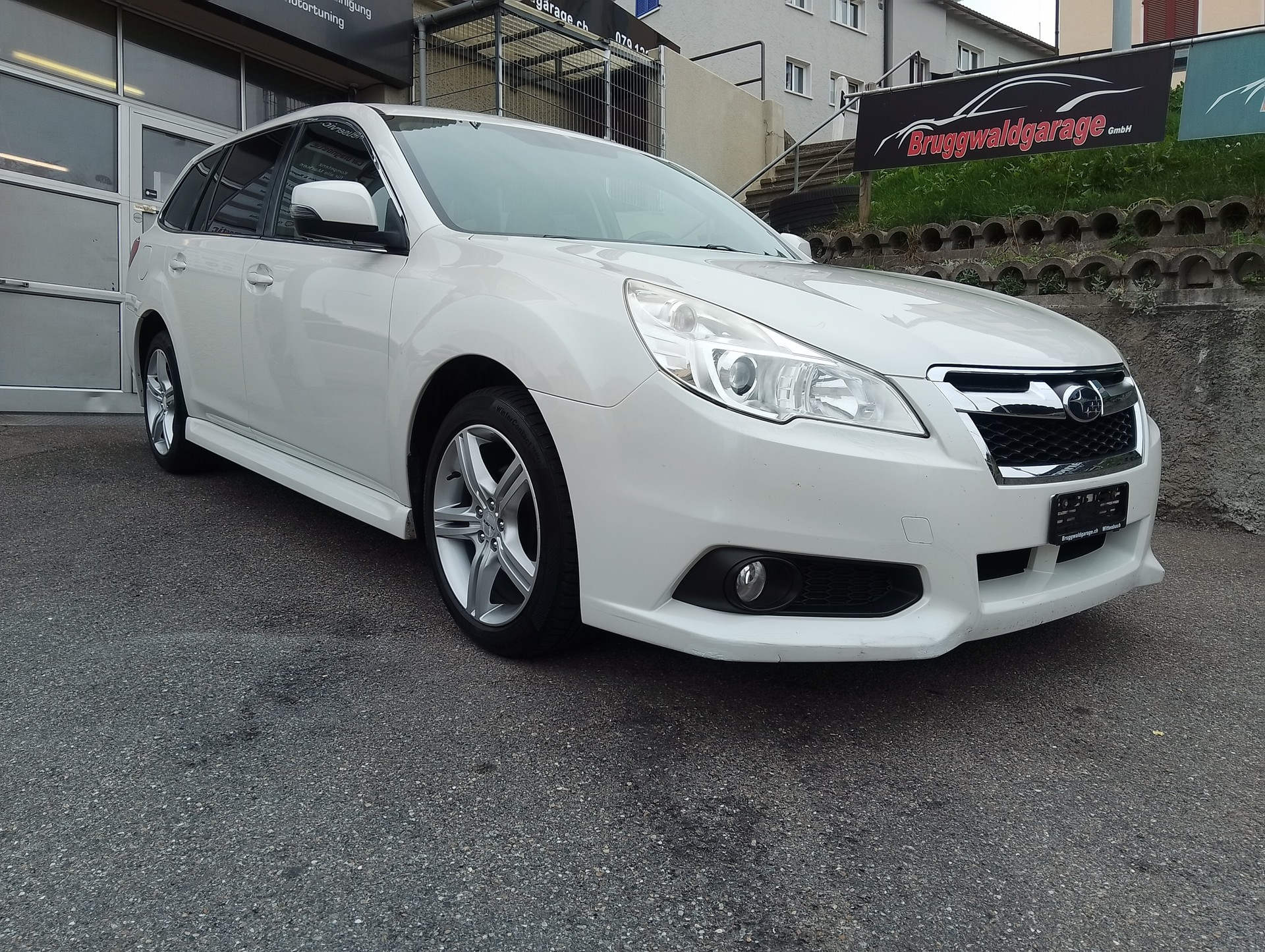 SUBARU Legacy 2.0i Swiss AWD Lineartronic-image-4
