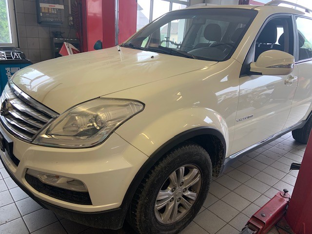 KGM-SsangYong Rexton RX200 e-XDi Crystal 2WD-image-1