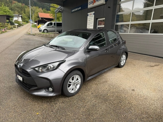 TOYOTA Yaris 1.5 Trend e-CVT-image-1