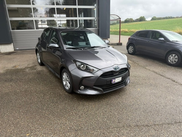 TOYOTA Yaris 1.5 Trend e-CVT-image-4