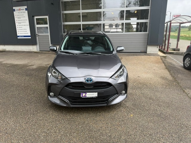 TOYOTA Yaris 1.5 Trend e-CVT-image-2