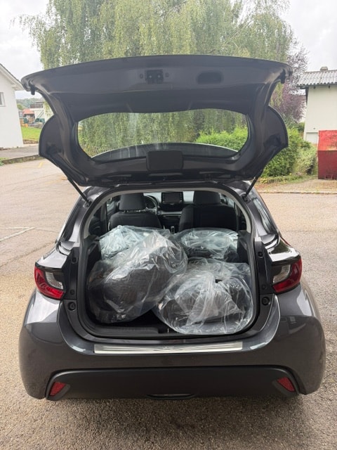 TOYOTA Yaris 1.5 Trend e-CVT-image-6