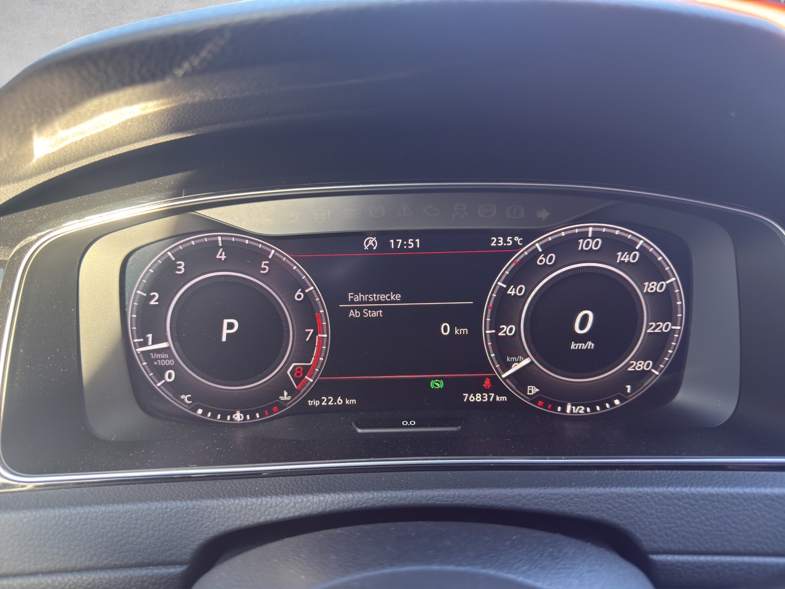 VW Golf 2.0 TSI GTI Performance DSG-image-11