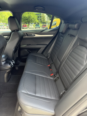 ALFA ROMEO Stelvio 2.0 Veloce Q4-image-4