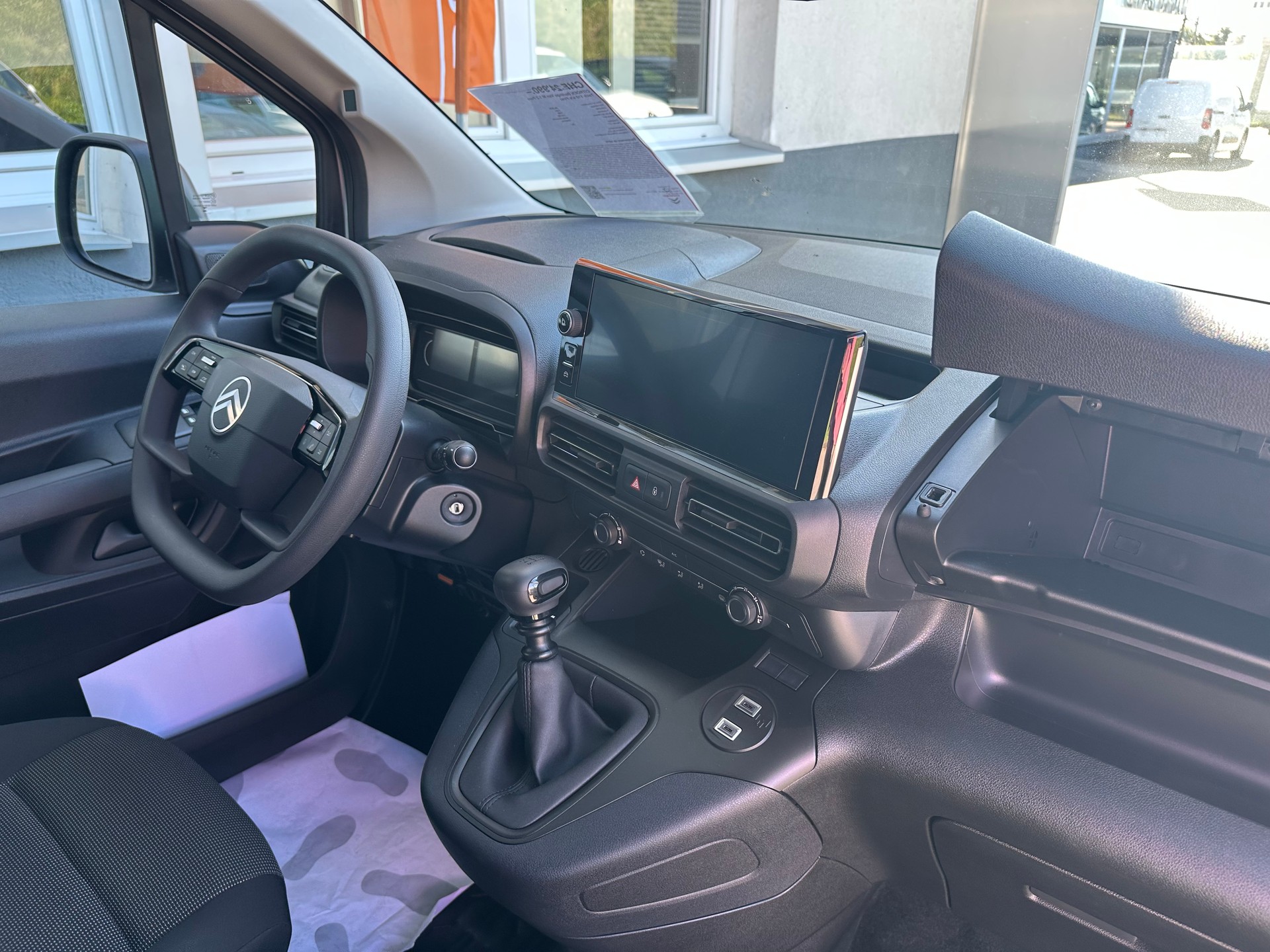 CITROEN Berlingo Van M 1.2 Pure Tech 110 s/s First-image-6