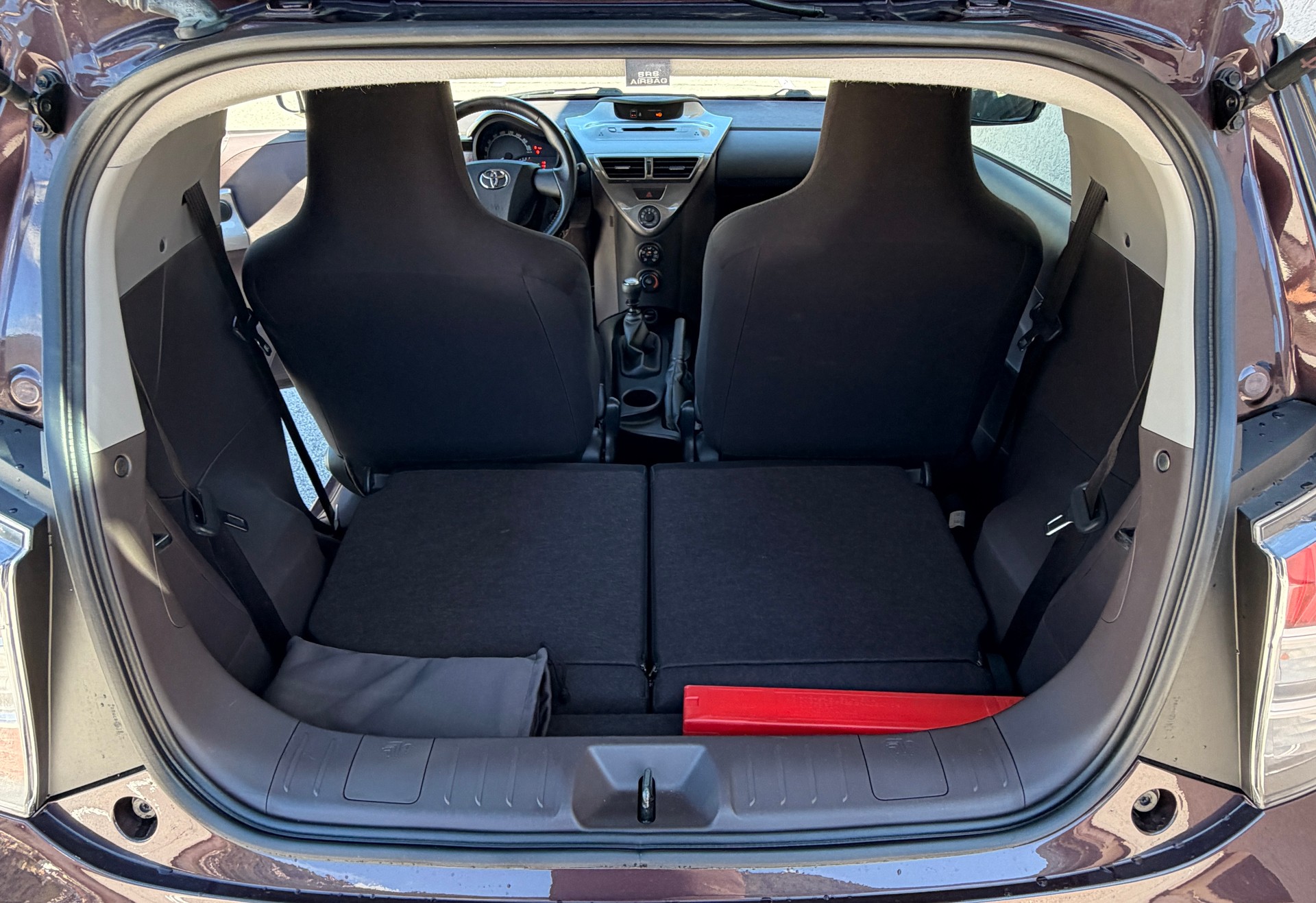 TOYOTA iQ2 1.0 VVT-i-image-15