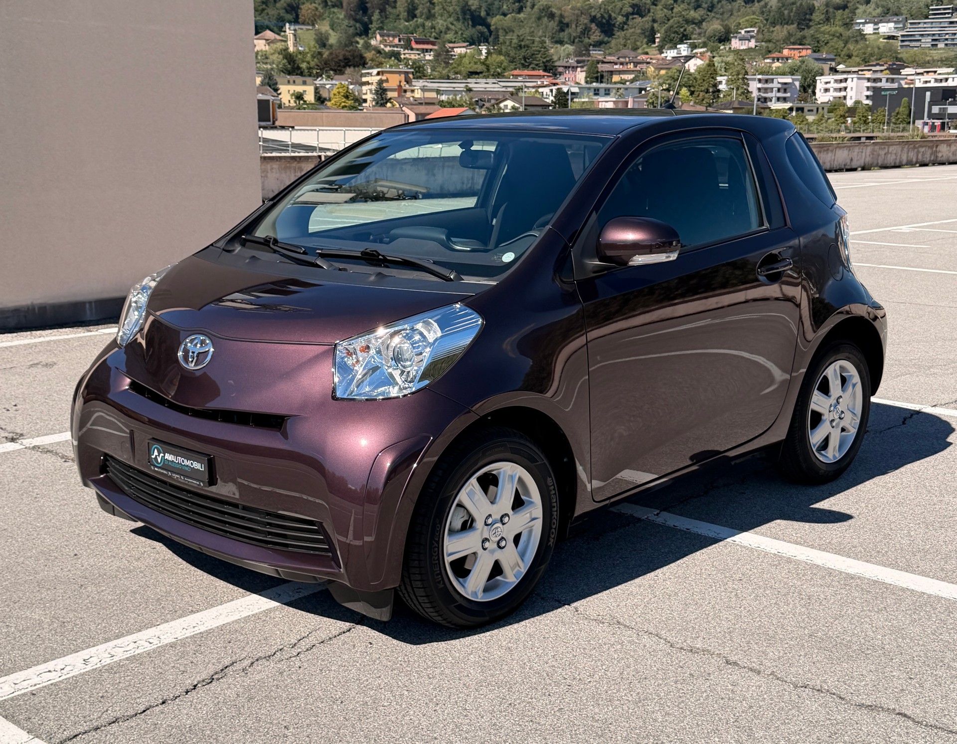 TOYOTA iQ2 1.0 VVT-i-image-0