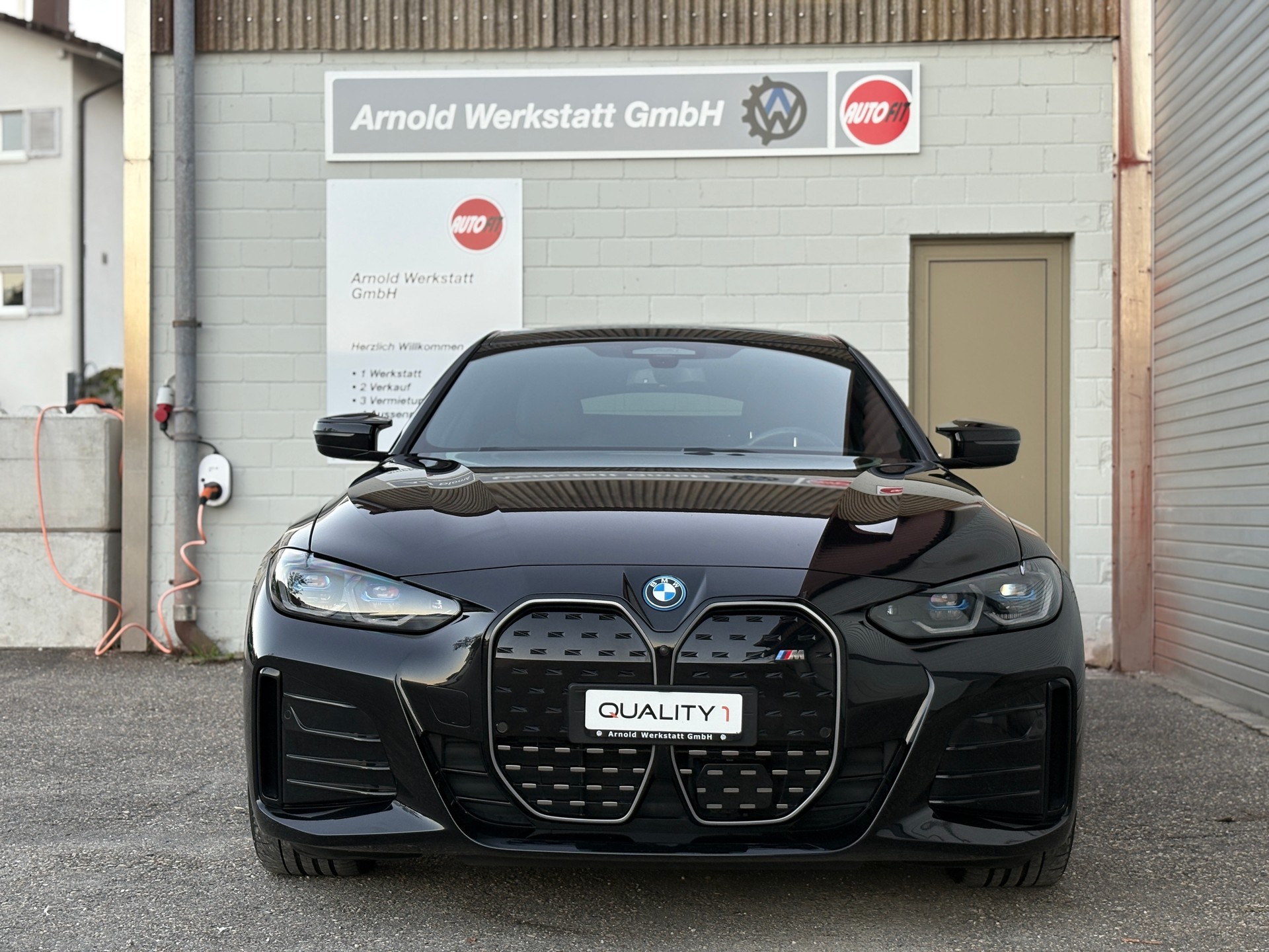 BMW i4 M50 M Sport Pro-image-1
