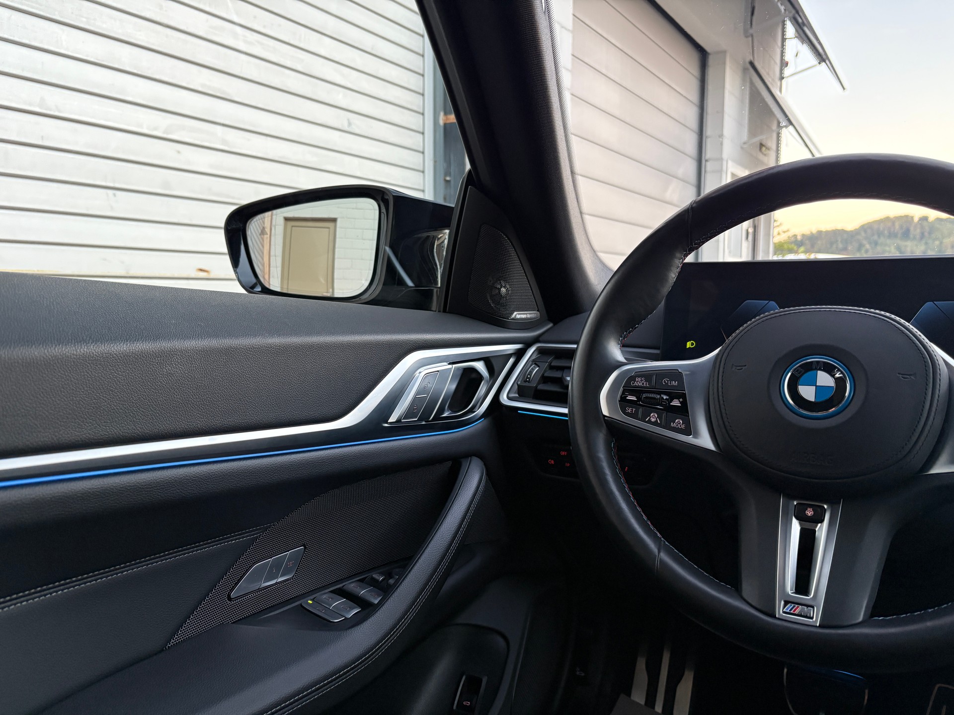 BMW i4 M50 M Sport Pro-image-11