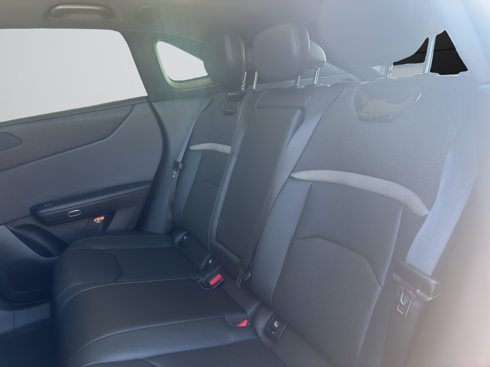 MAZDA CX-6e-image-10