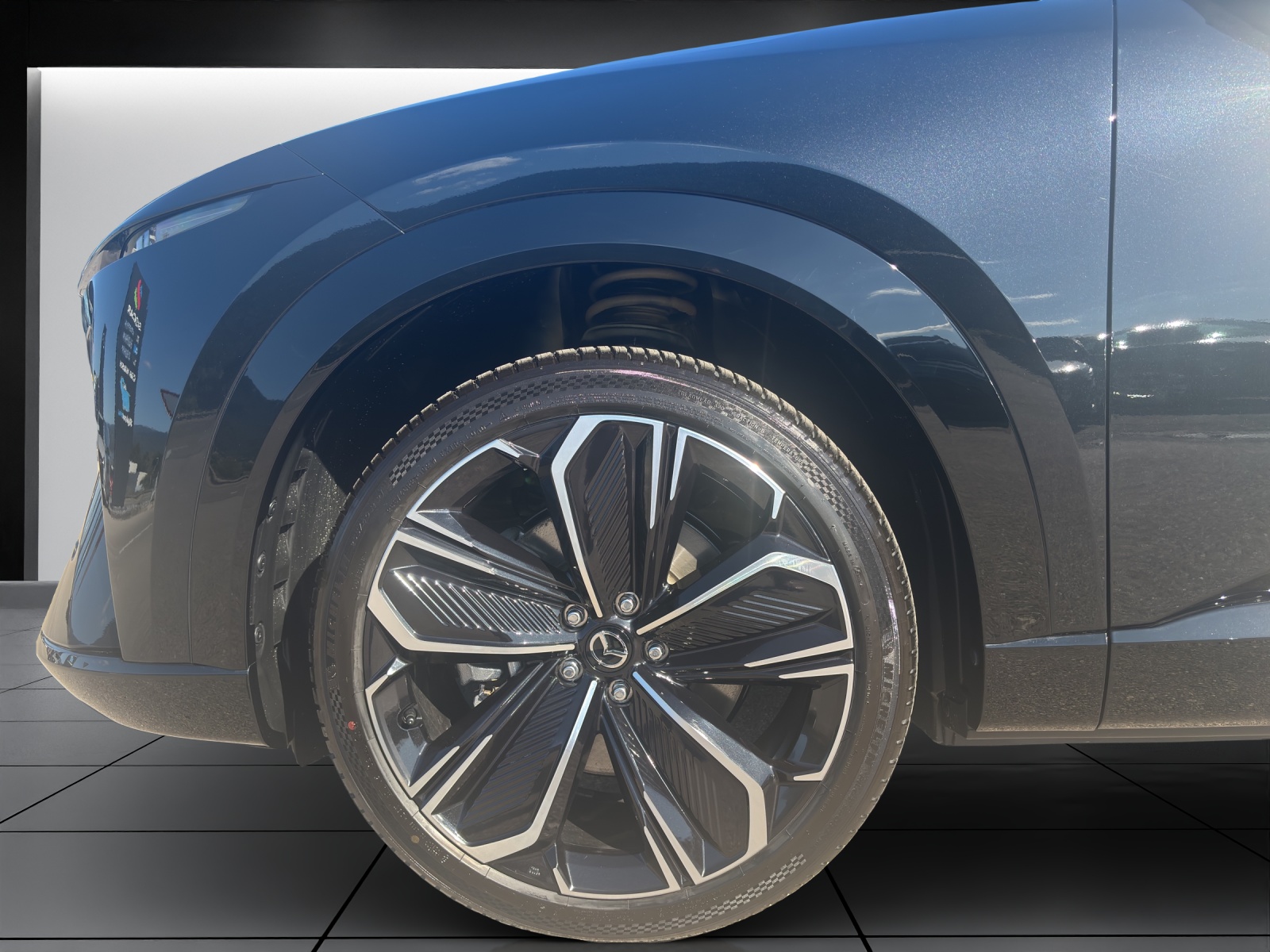 MAZDA CX-6e-image-5