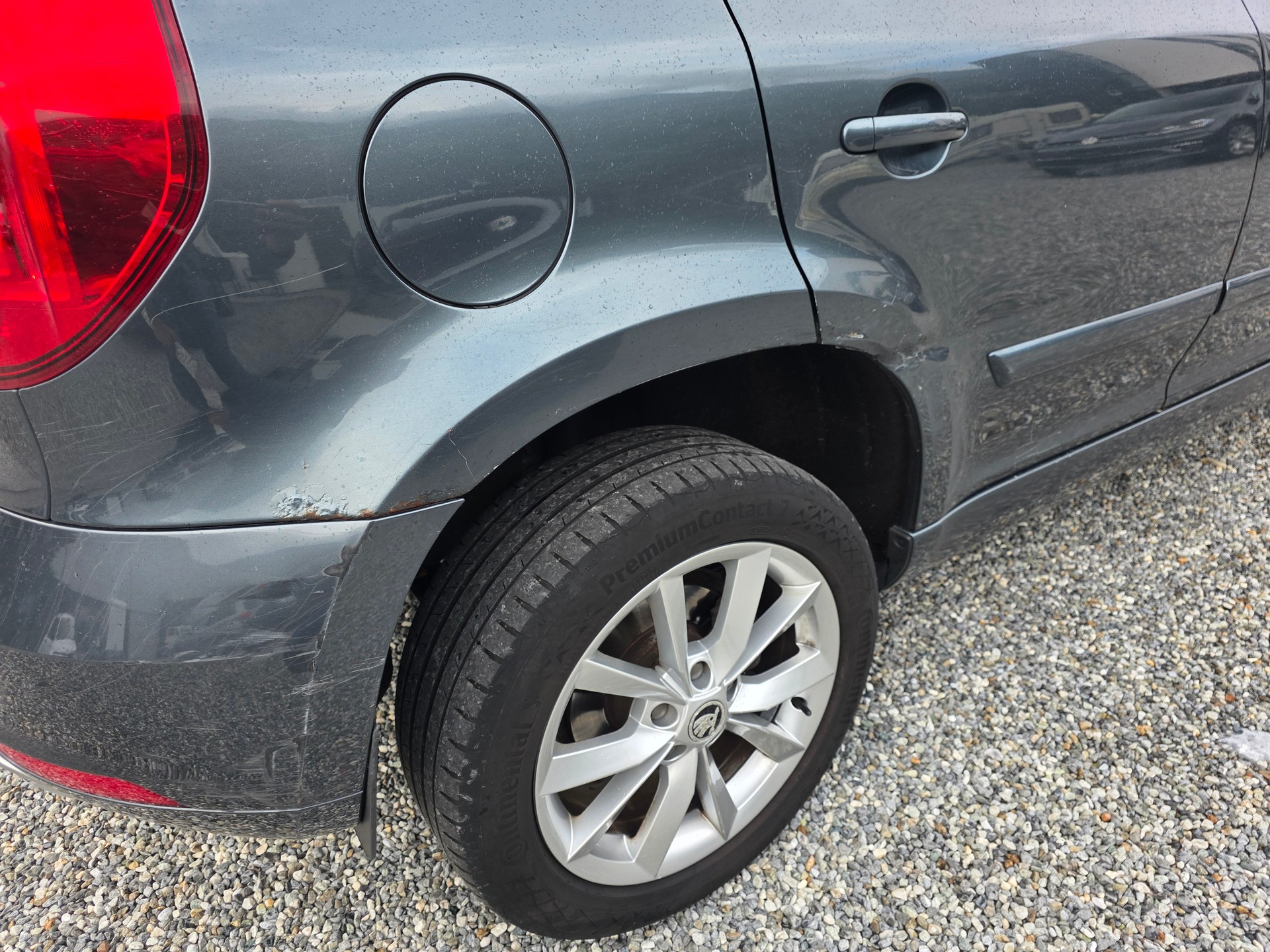 SKODA Yeti 2.0 TDI Style Outdoor 4x4 DSG-image-9