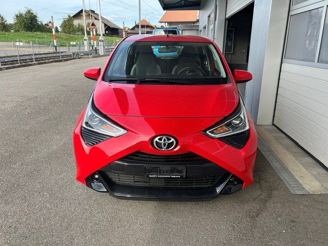 TOYOTA Aygo 1.0 VVT-i x-play-image-1