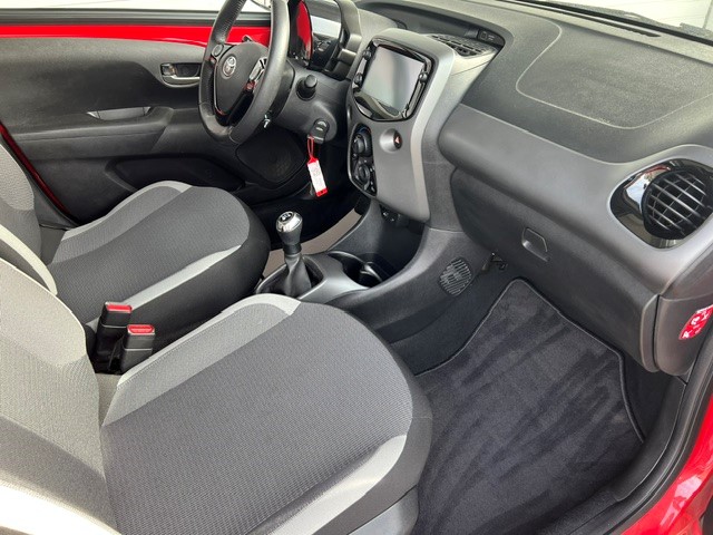 TOYOTA Aygo 1.0 VVT-i x-play-image-16